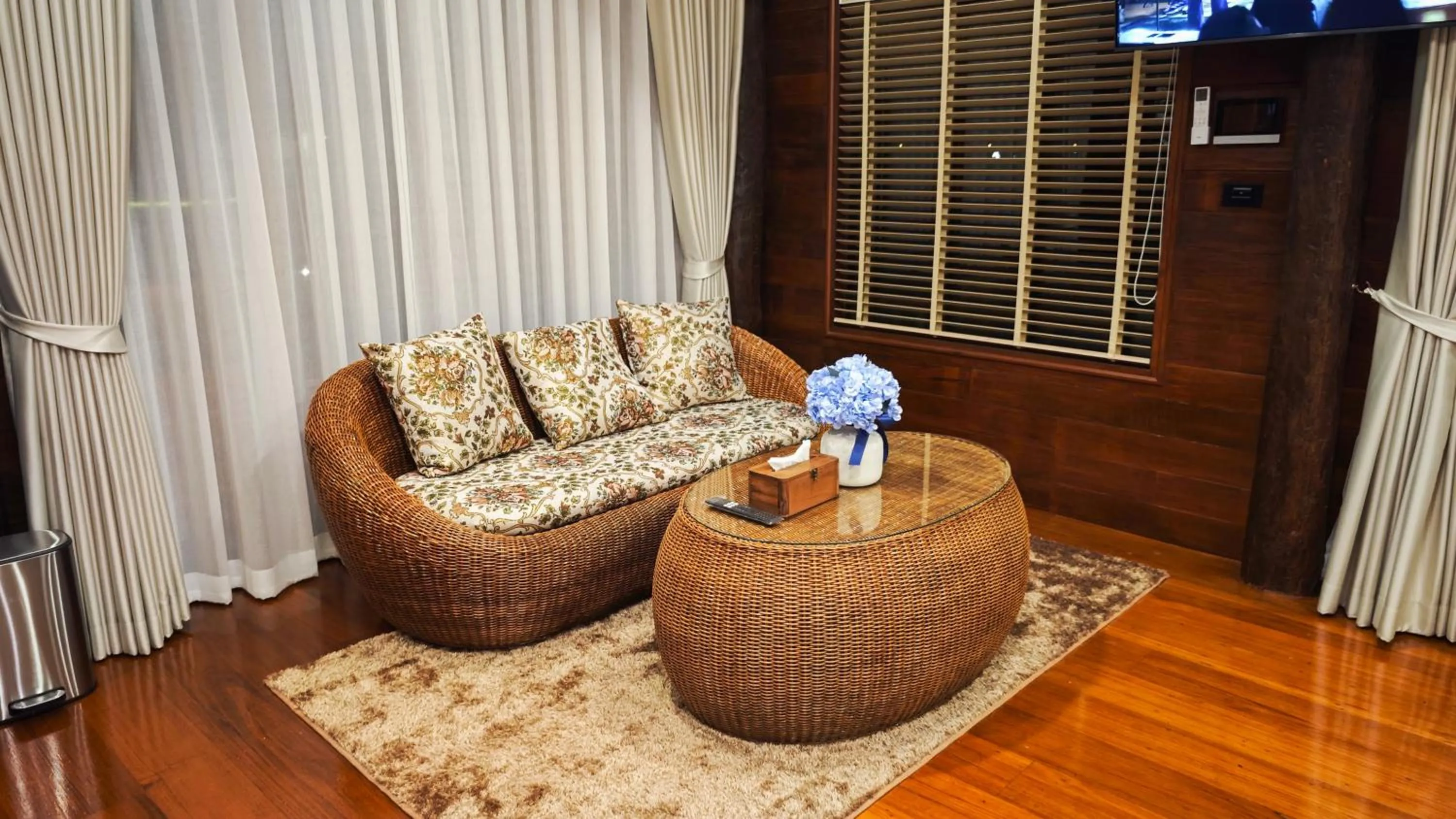 Seating area in DooNa Resort แลภูดูนา