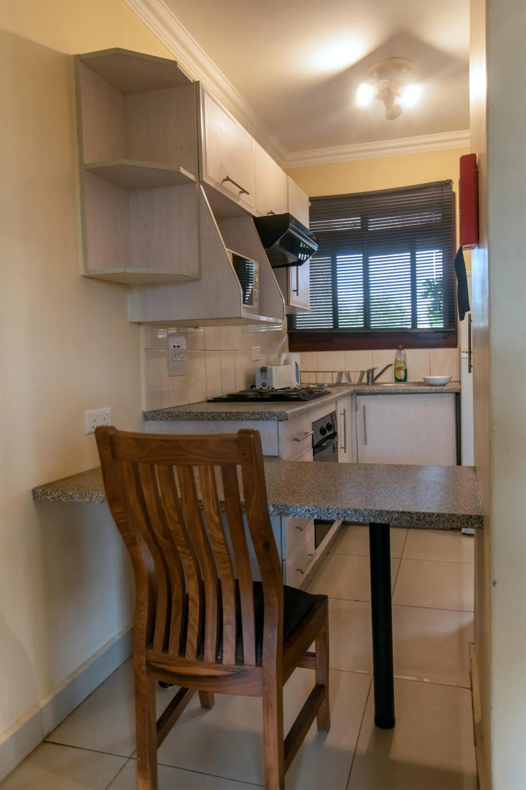 Kitchen or kitchenette in Shakespeare Court Serviced Apartments