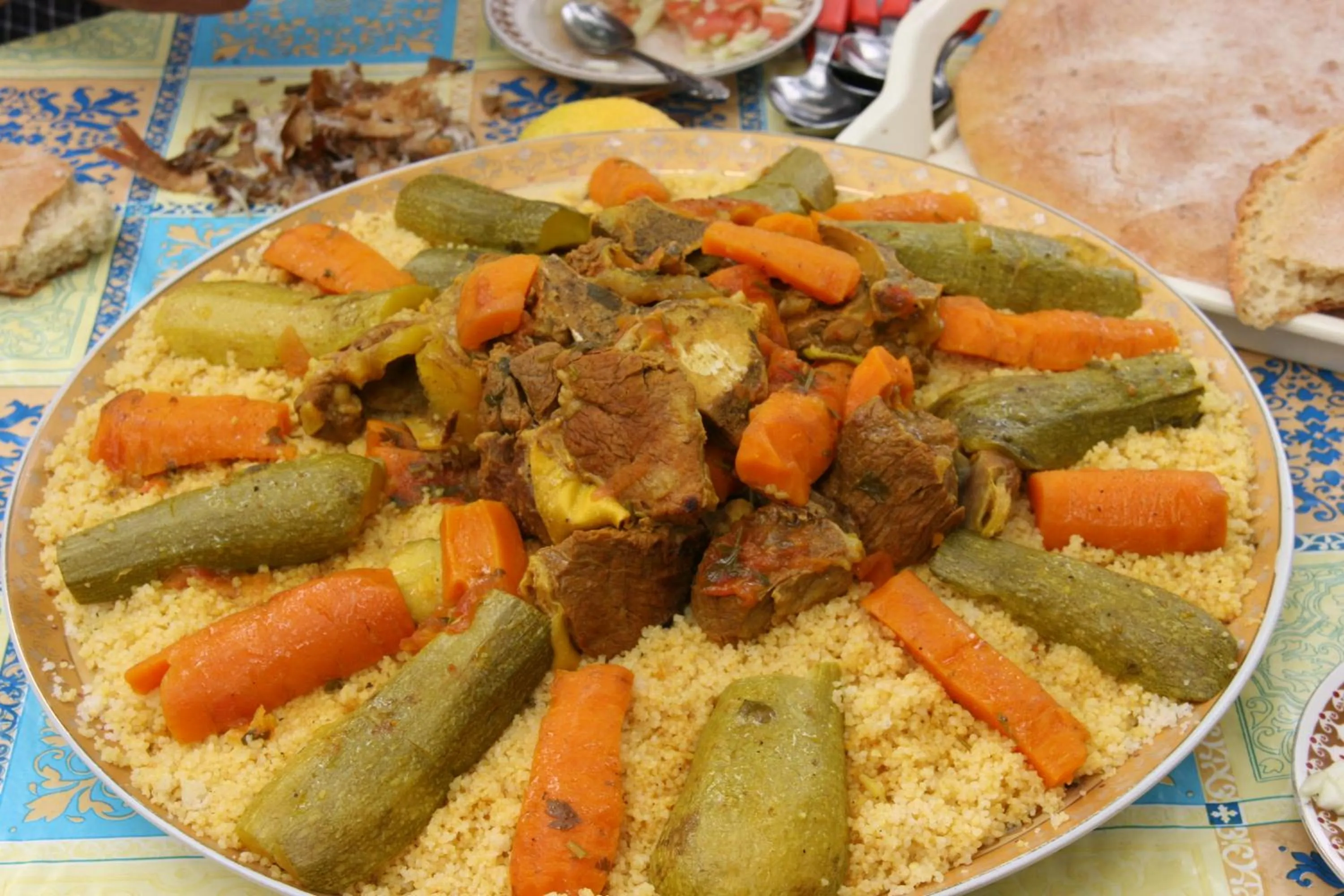 Restaurant/places to eat in Tahla Garden