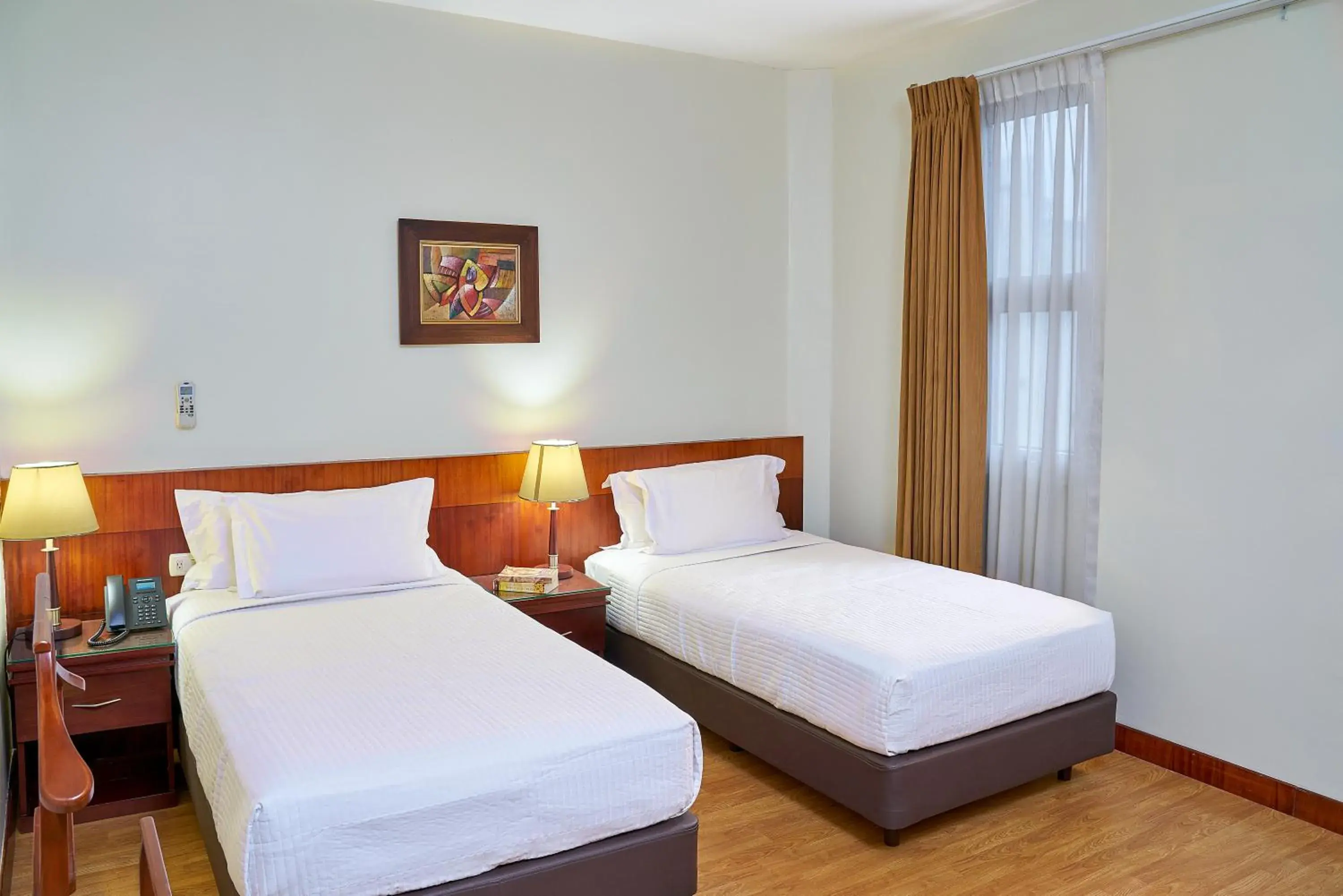 Deluxe Double Room with Two Double Beds - single occupancy in Hotel Cityzen Guayaquil Deluxe Double Room with Two Double Beds - single occupancy in Hotel Cityzen Guayaquil
