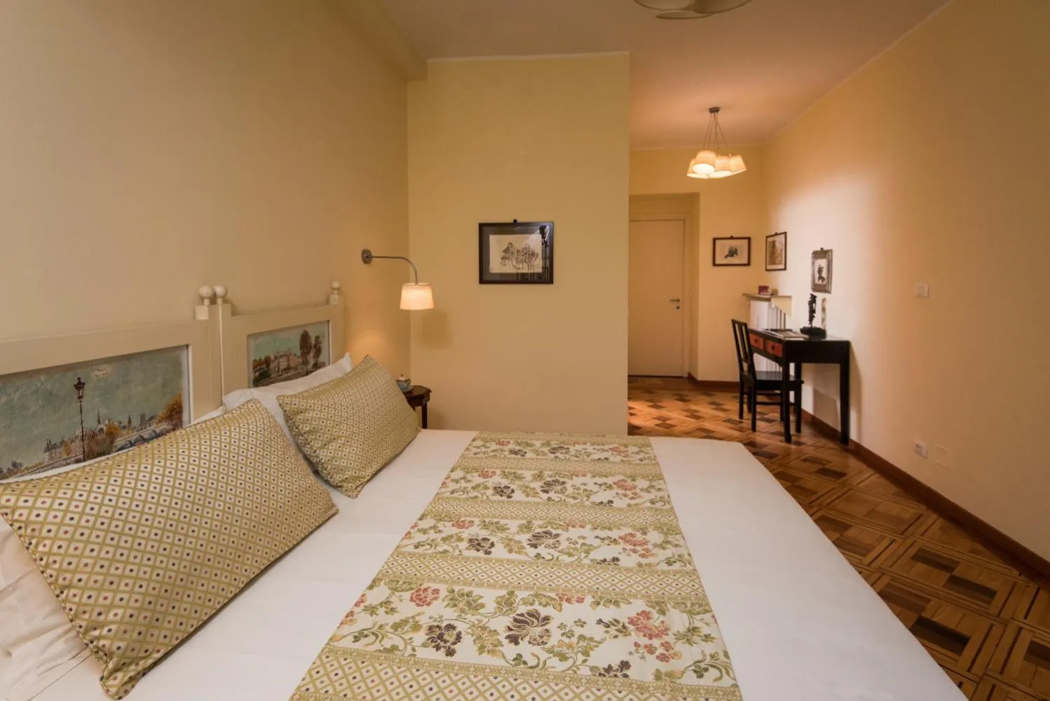 Photo of the whole room, Bed in Il Gioiellino