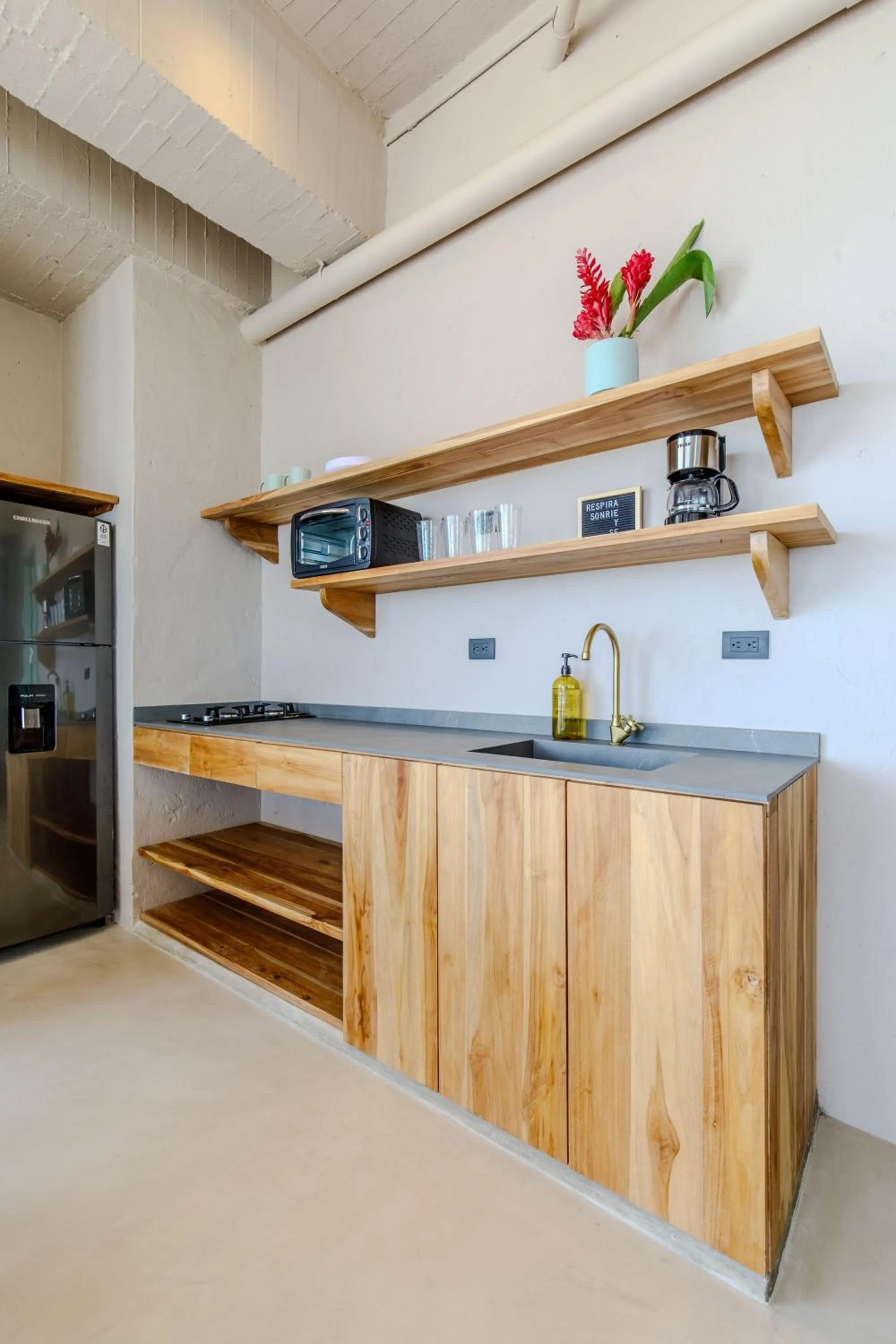 Kitchen or kitchenette in Bondo Estudio