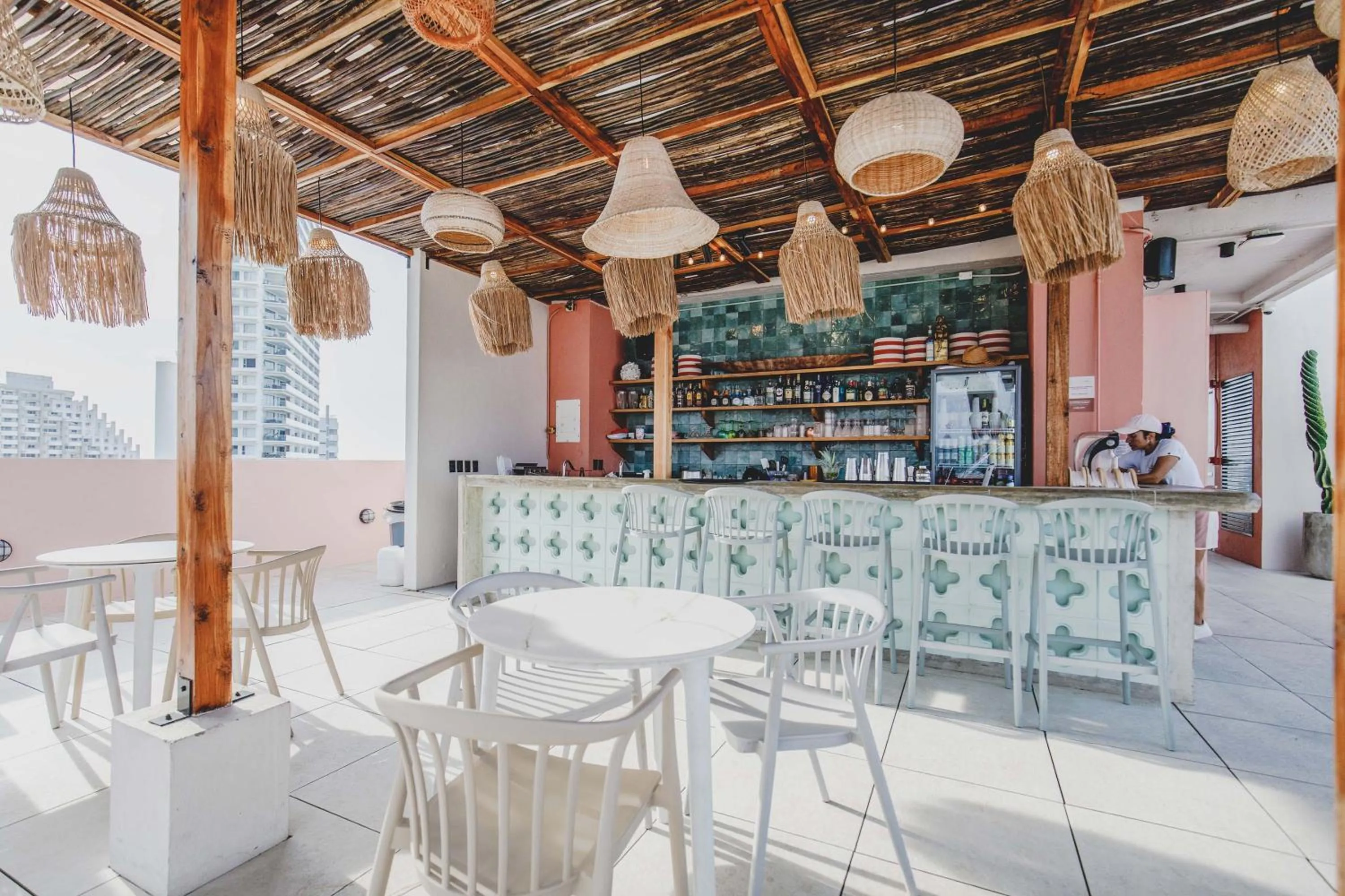 Restaurant/places to eat in Bondo Estudio