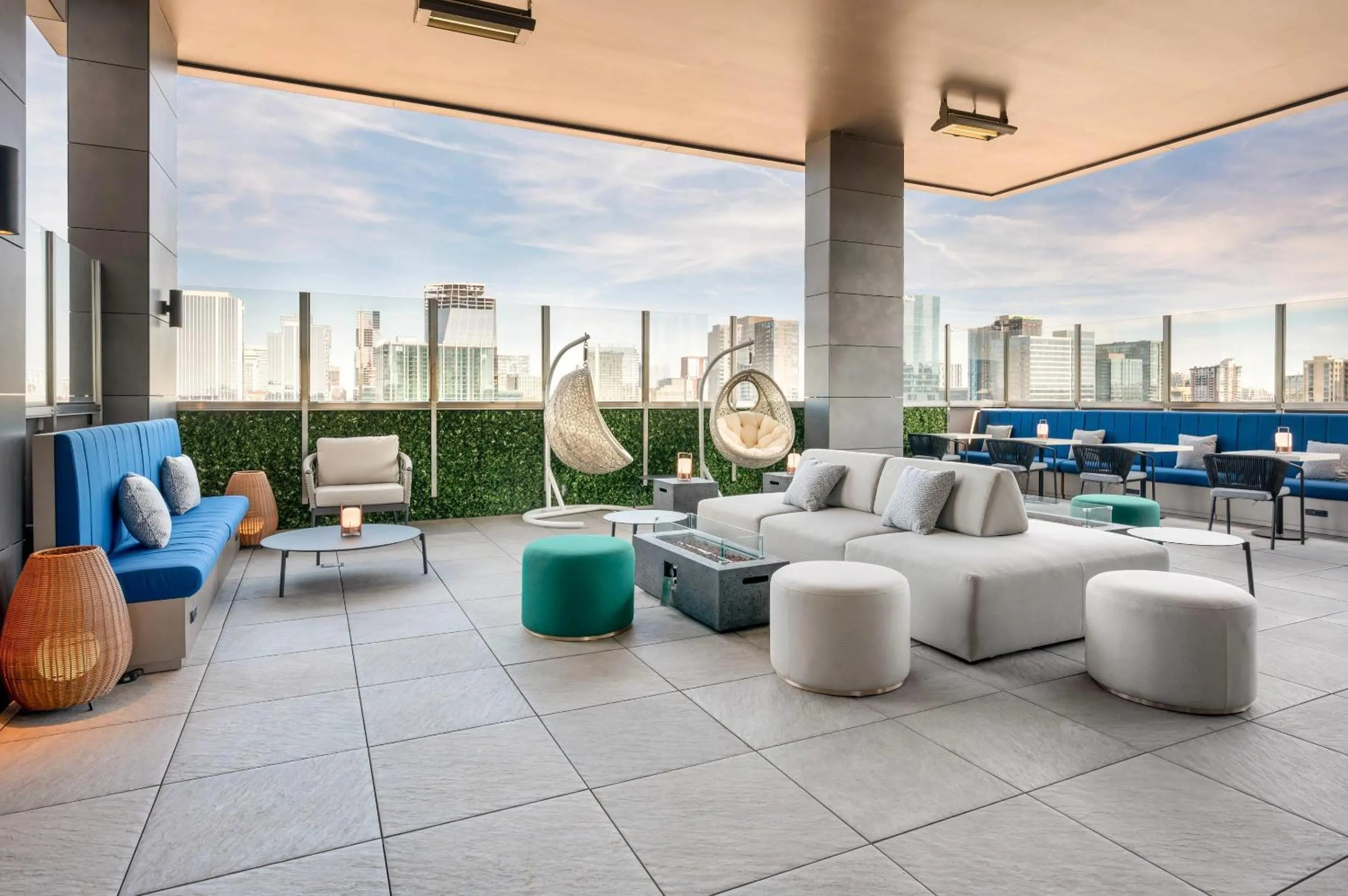 Restaurant/places to eat in Cambria Hotel Nashville Midtown