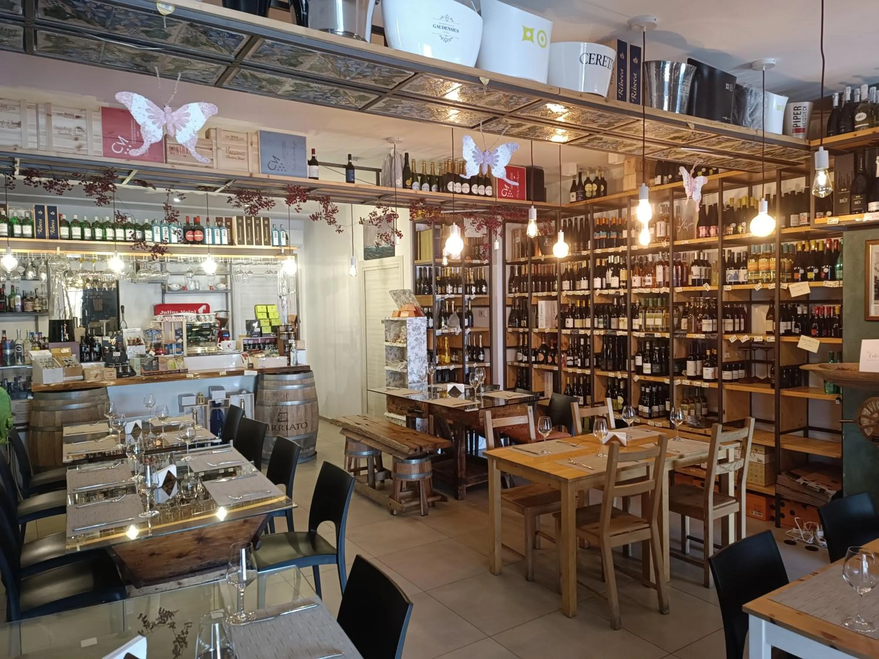 Restaurant/places to eat in B&B Belveliero - Il Capitano