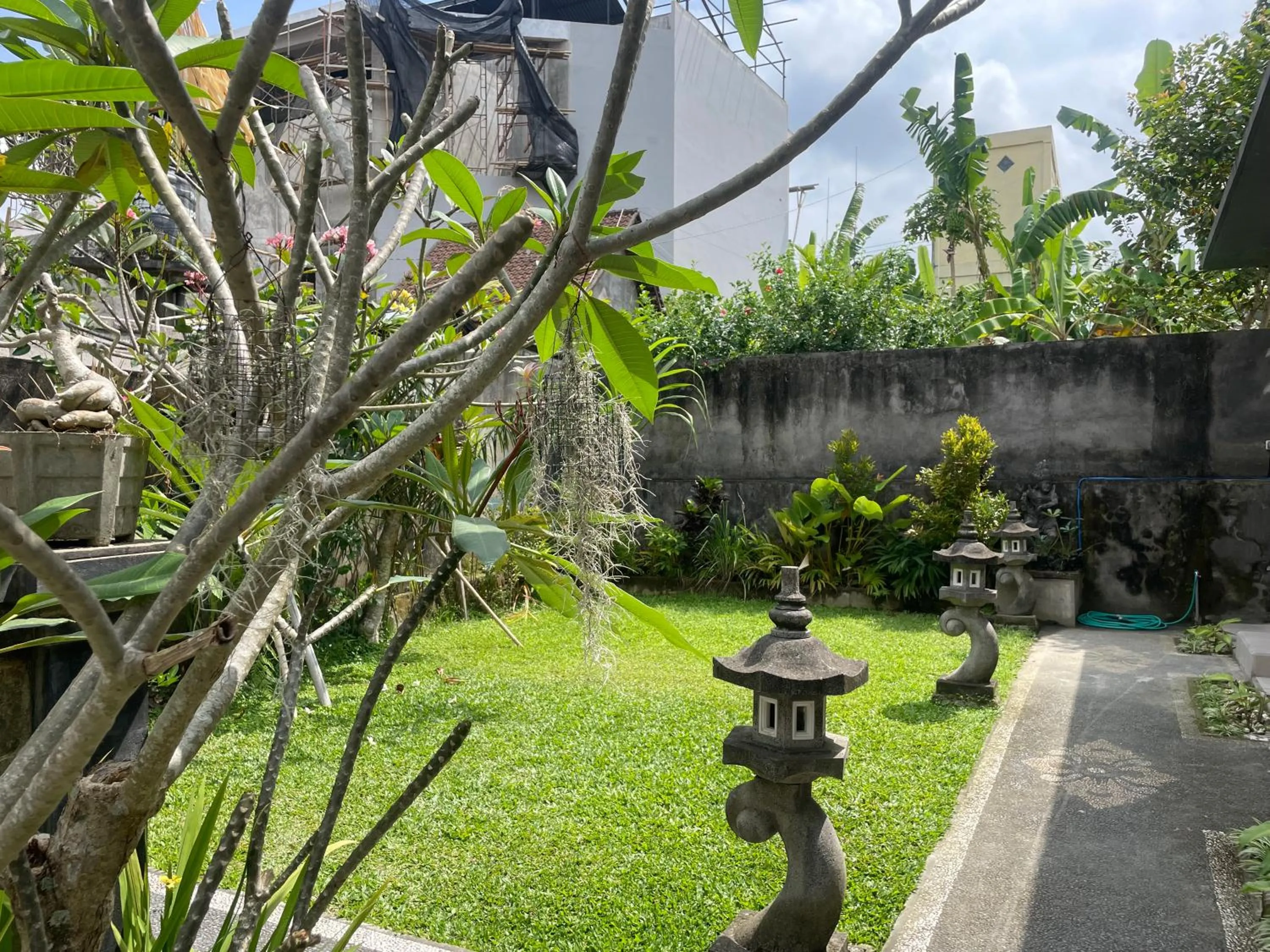 Day in Moonlight Bisma