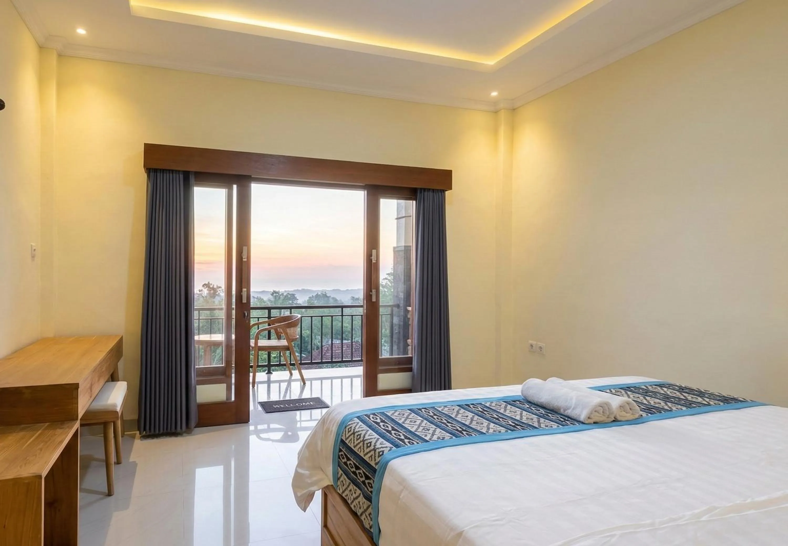 Bed in Moonlight Bisma