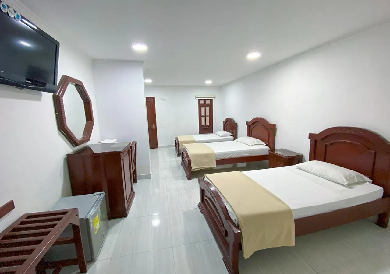 Photo of the whole room, Bed in Hotel Exelsior