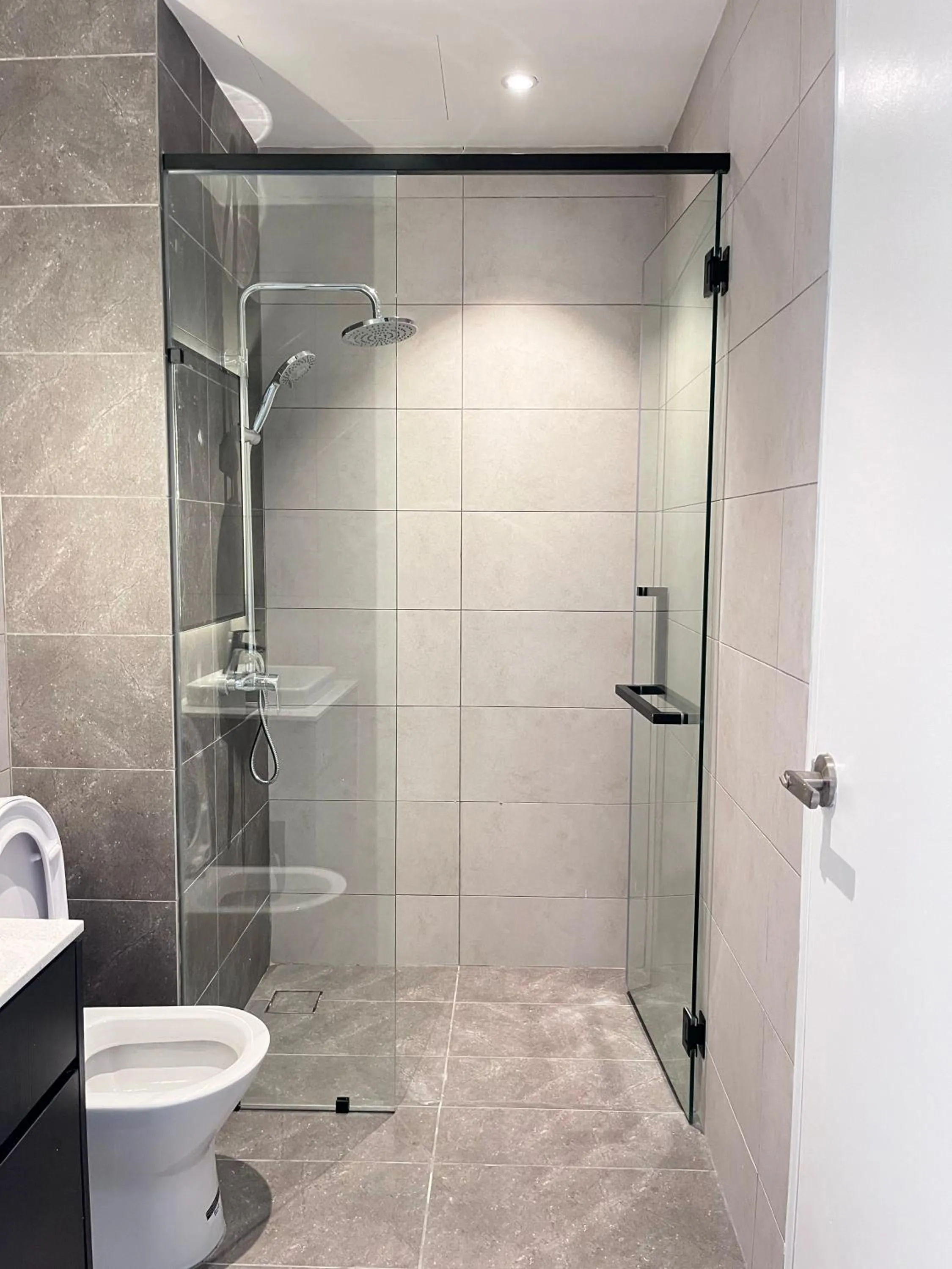 Toilet in Axon Residence at Pavilion KLCC KL Tower view by KIMIRO