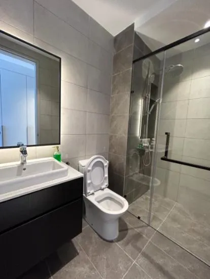 Toilet in Axon Residence at Pavilion KLCC KL Tower view by KIMIRO