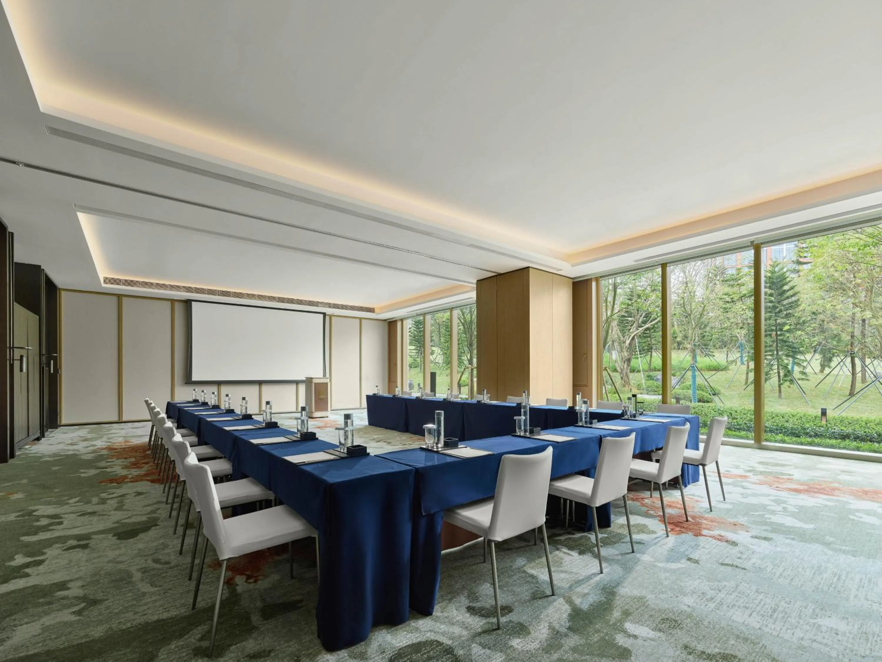 Meeting/conference room in Banyan Tree Dongguan Songshan Lake