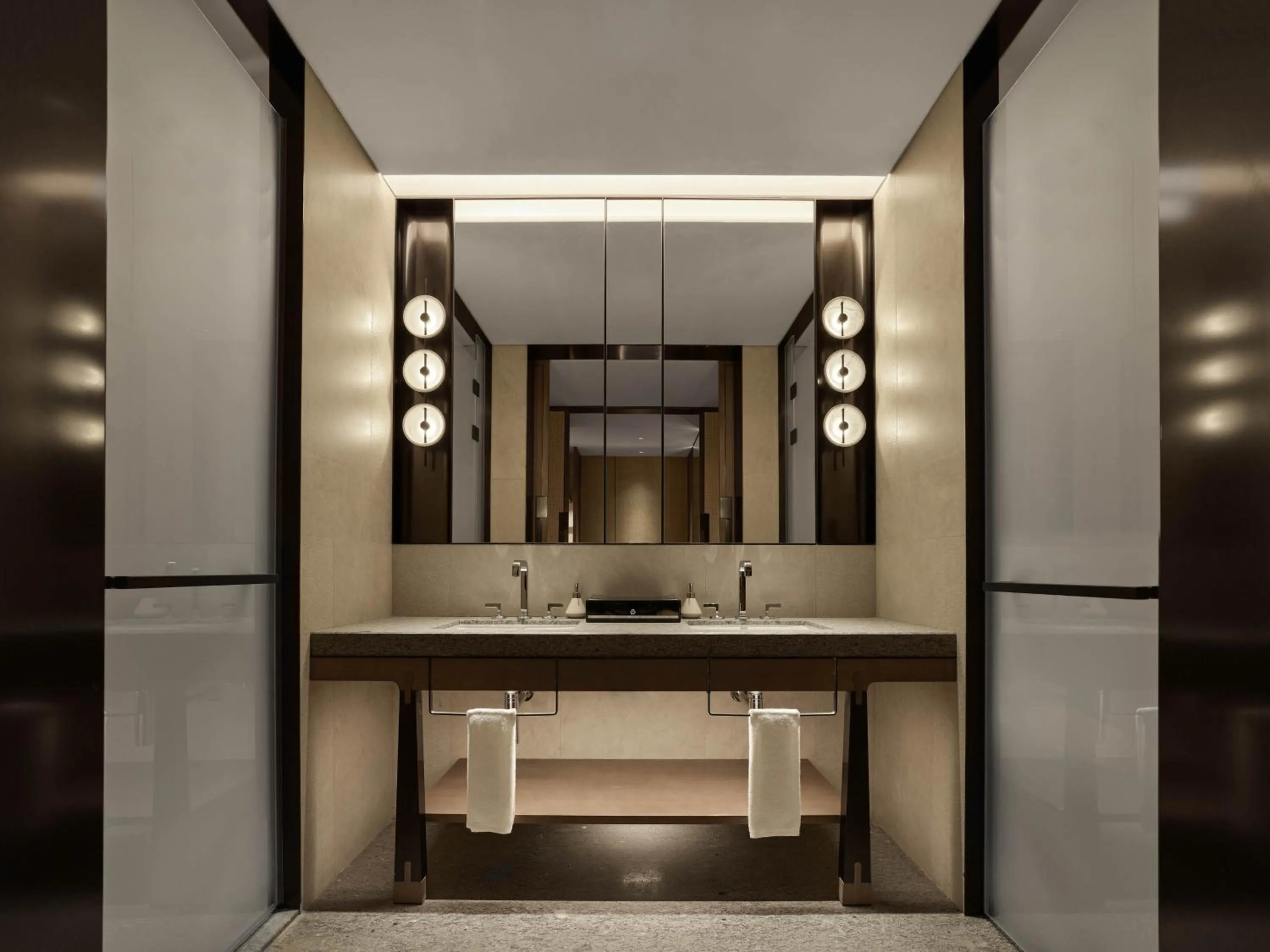 Bathroom in Banyan Tree Dongguan Songshan Lake