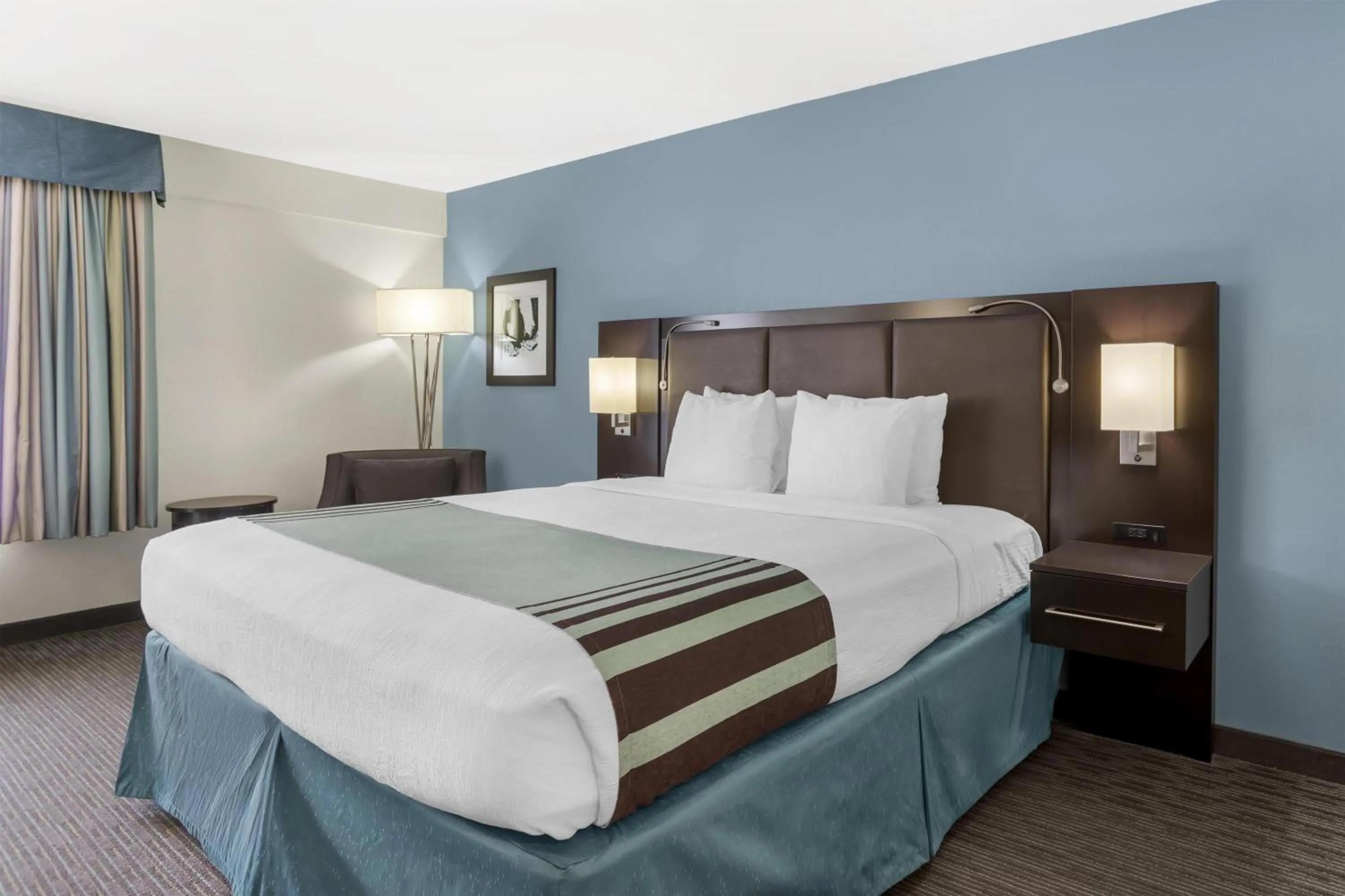 Bedroom, Bed in Best Western Plus Tallahassee North Hotel