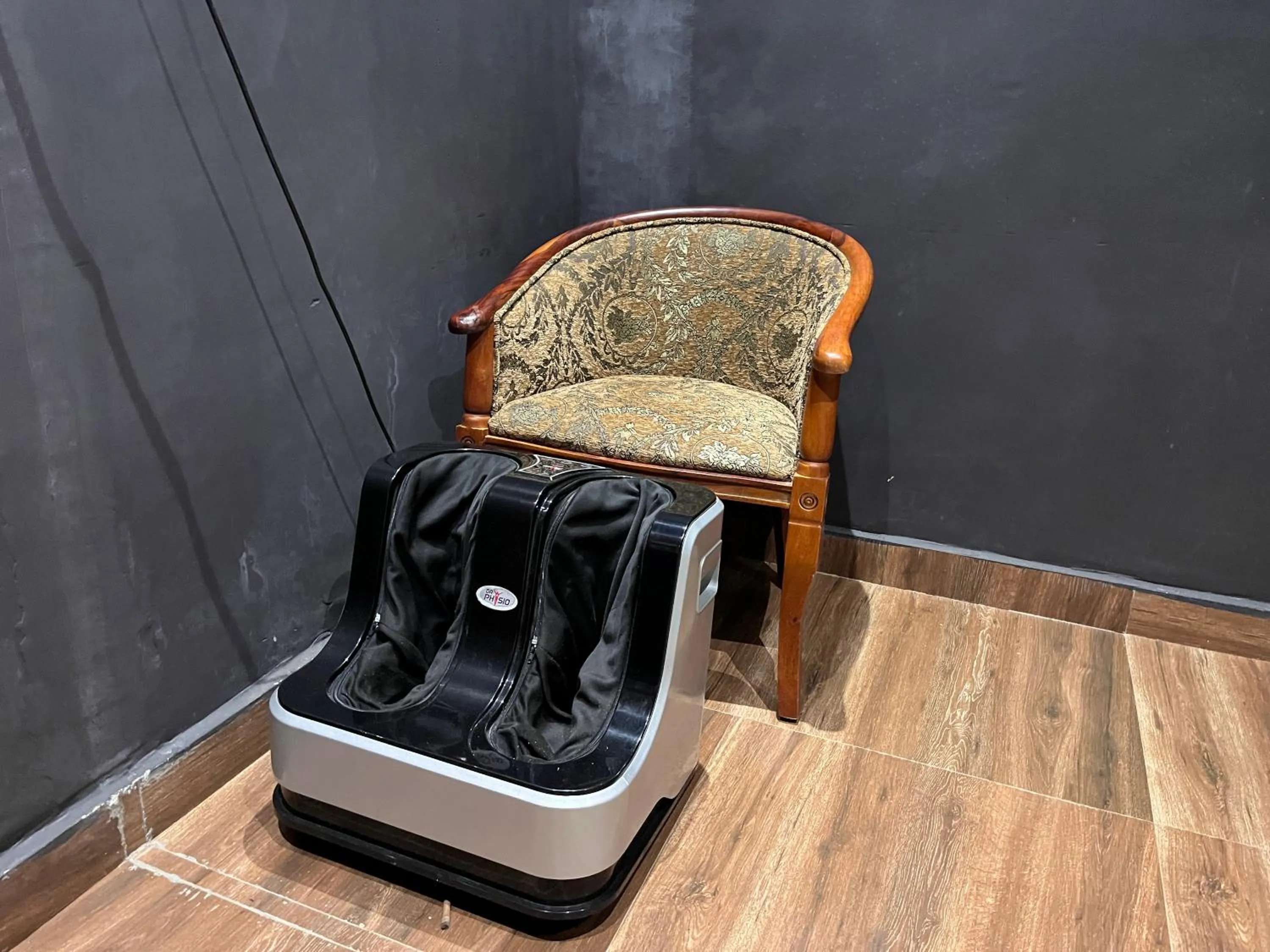 Massage in DAN Resorts & Weddings