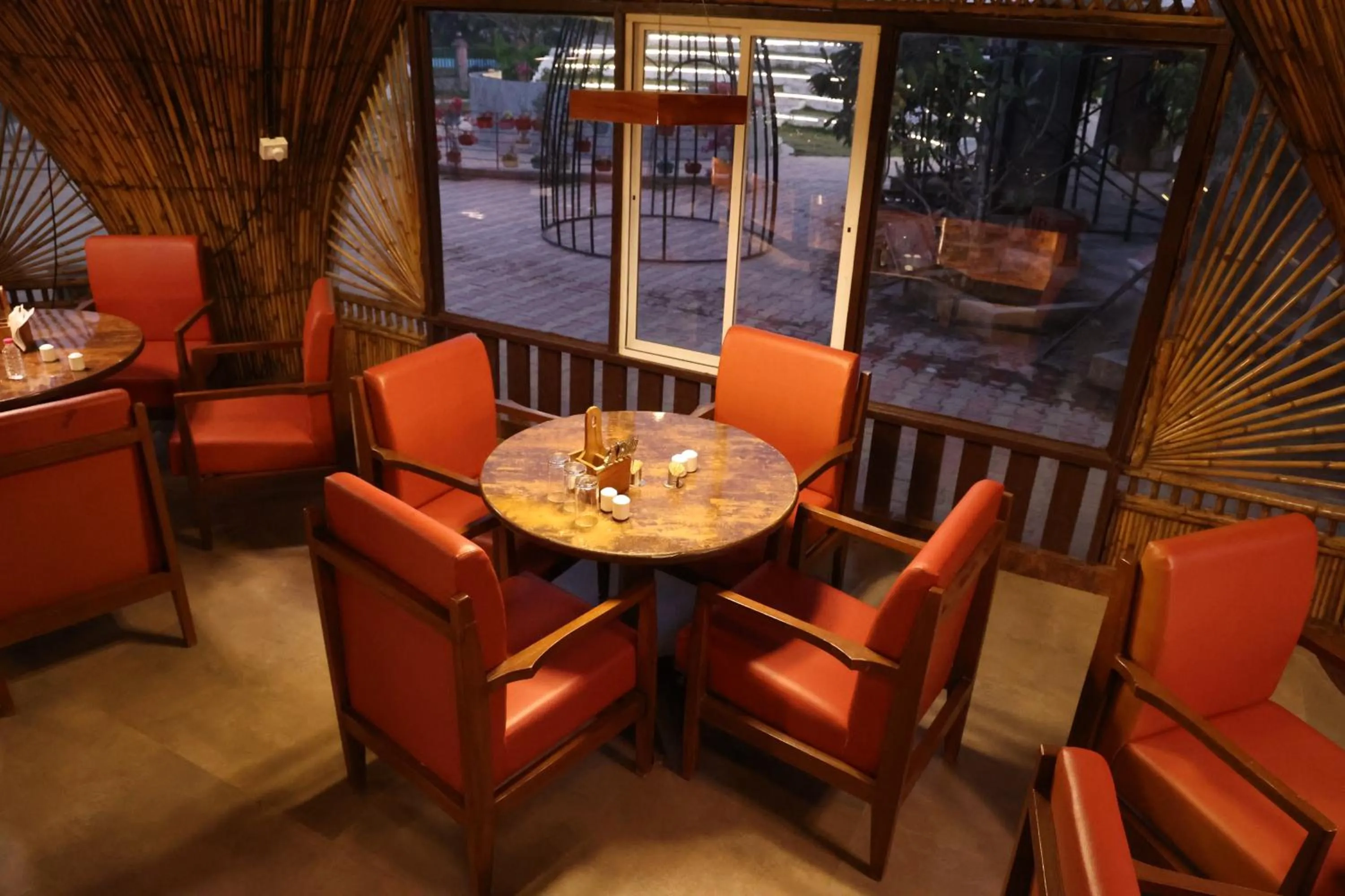 Restaurant/places to eat in DAN Resorts & Weddings