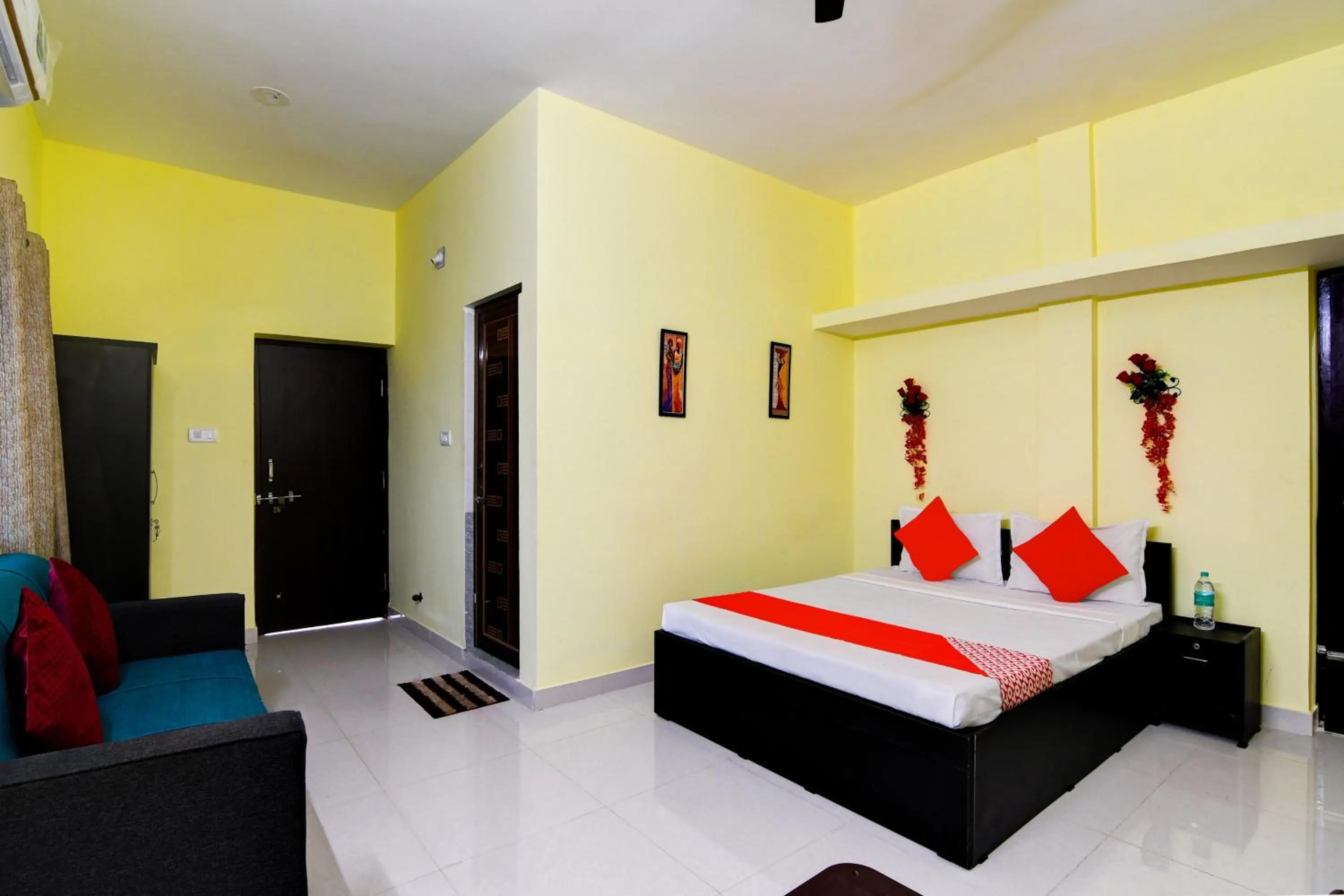 Bedroom in Hotel O Sri Balaji Guest House