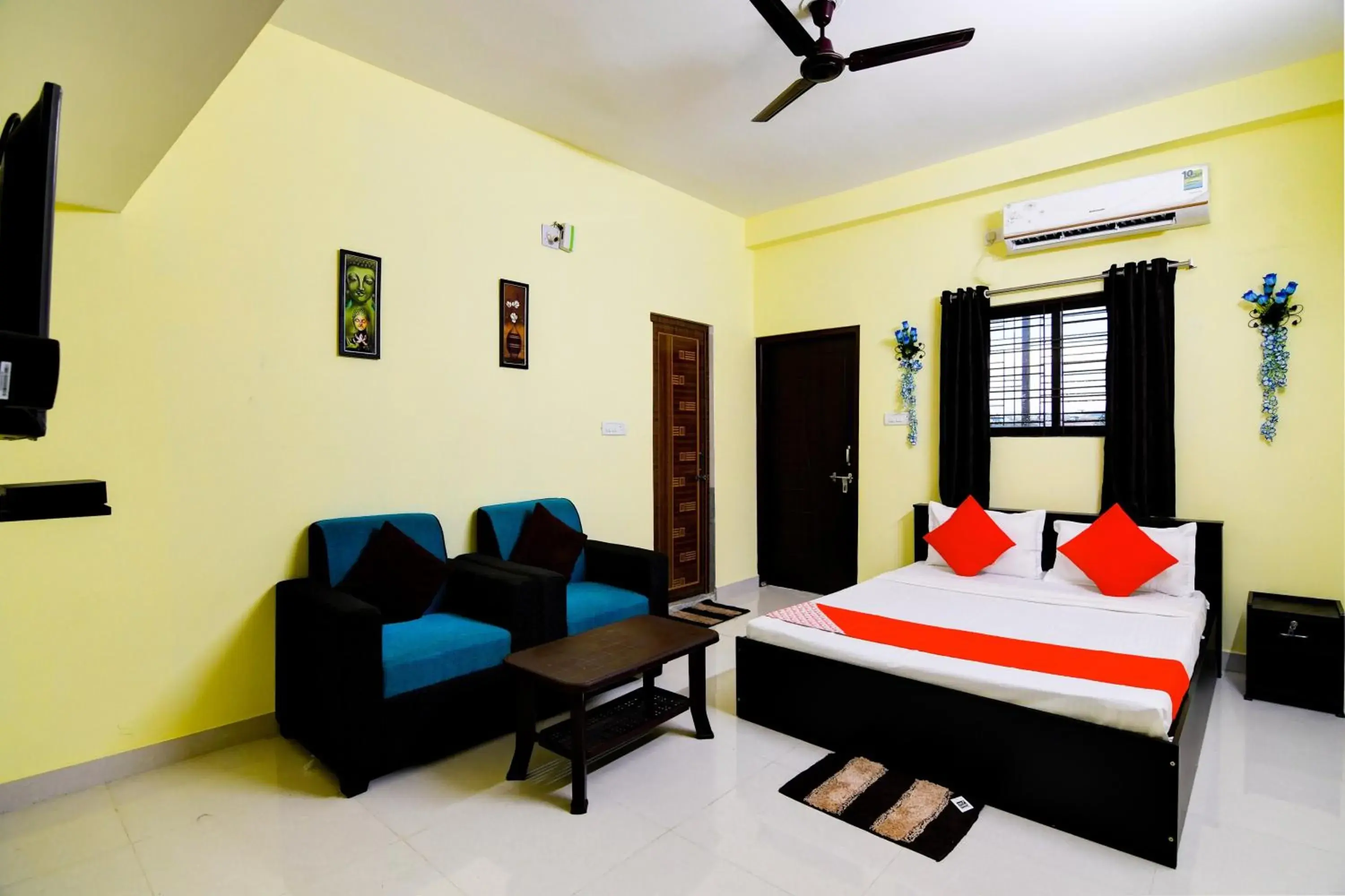 Classic Triple Room - single occupancy in Hotel O Sri Balaji Guest House Classic Triple Room - single occupancy in Hotel O Sri Balaji Guest House