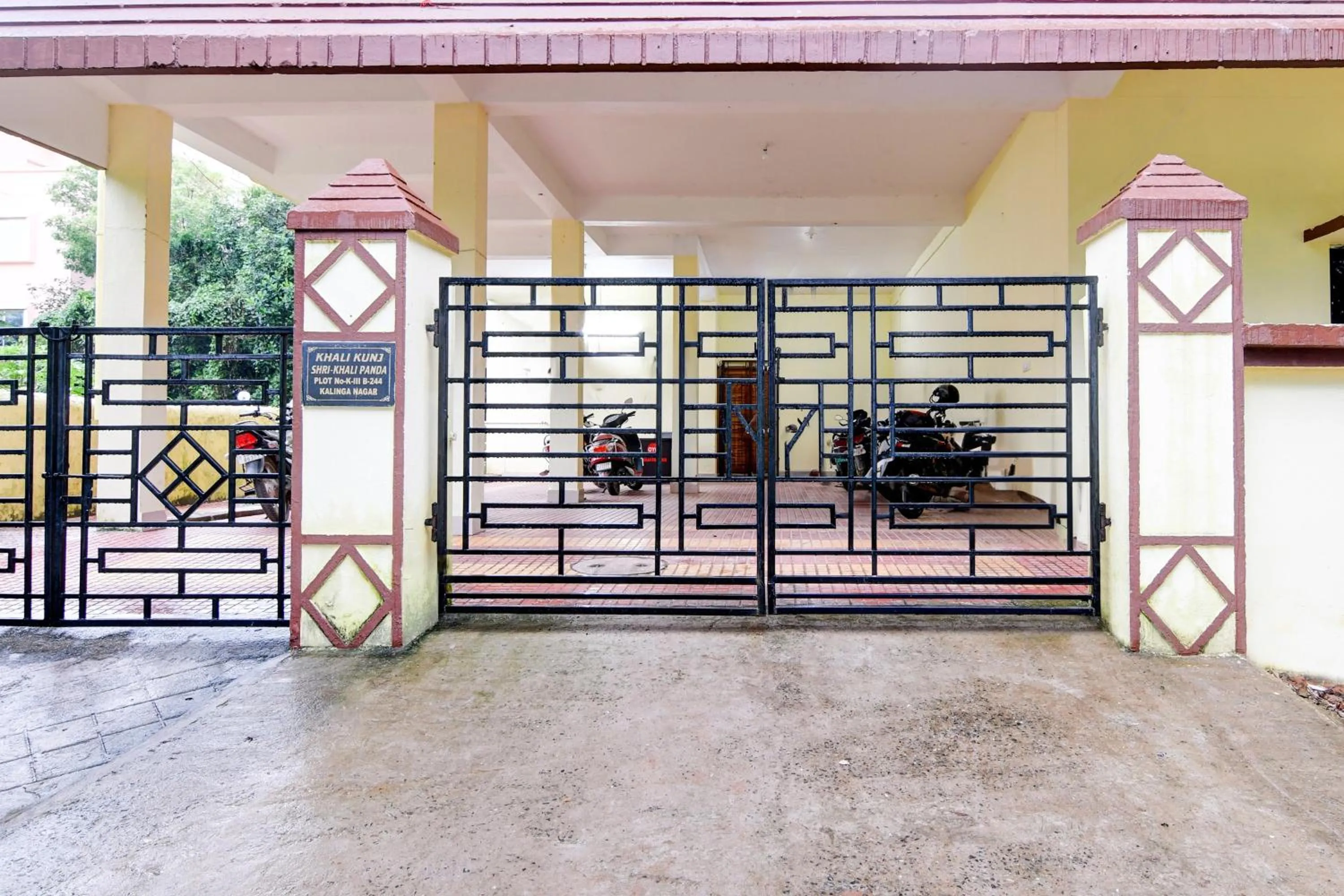 Facade/entrance in Hotel O Sri Balaji Guest House