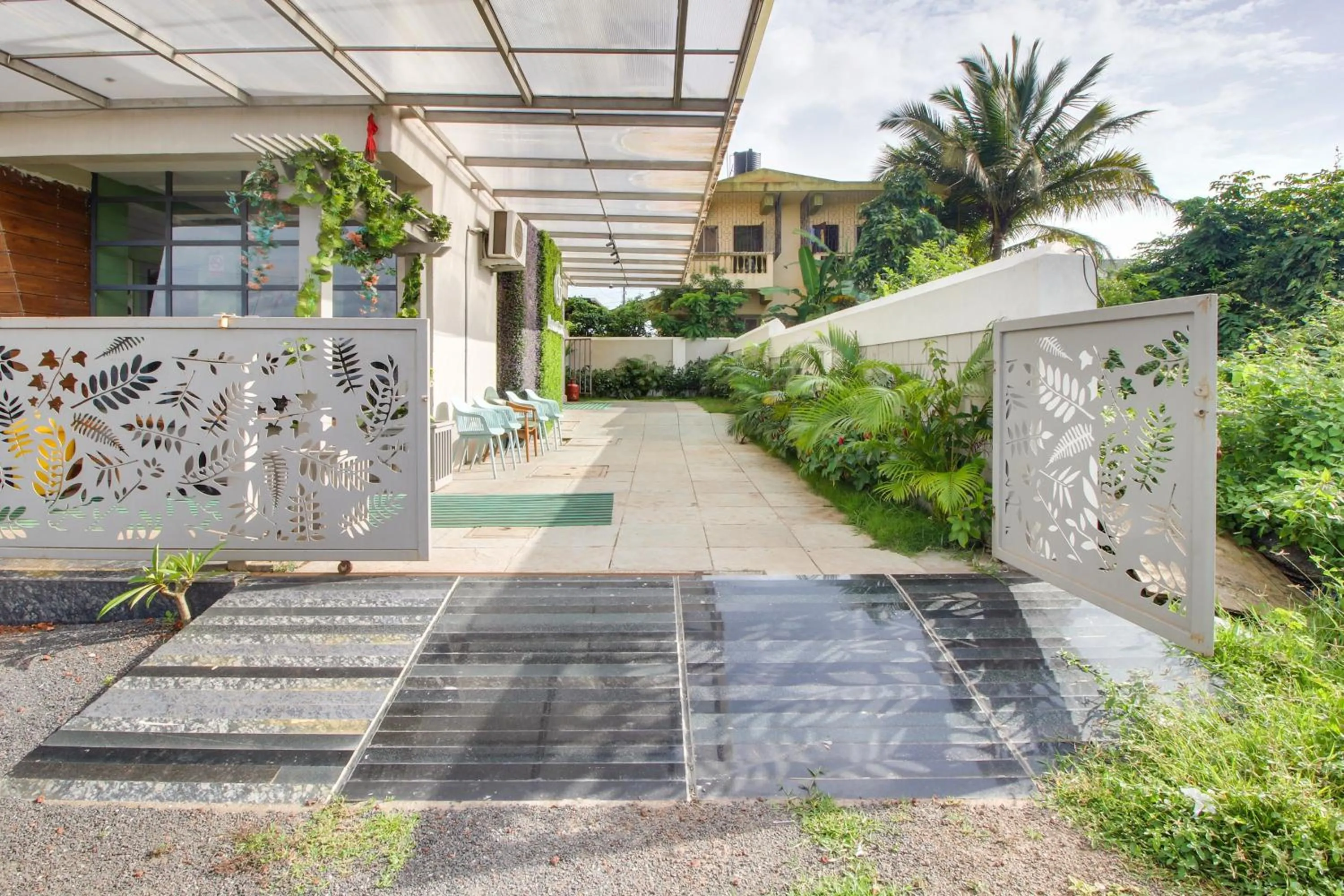 Facade/entrance in Collection O Avasa Grand