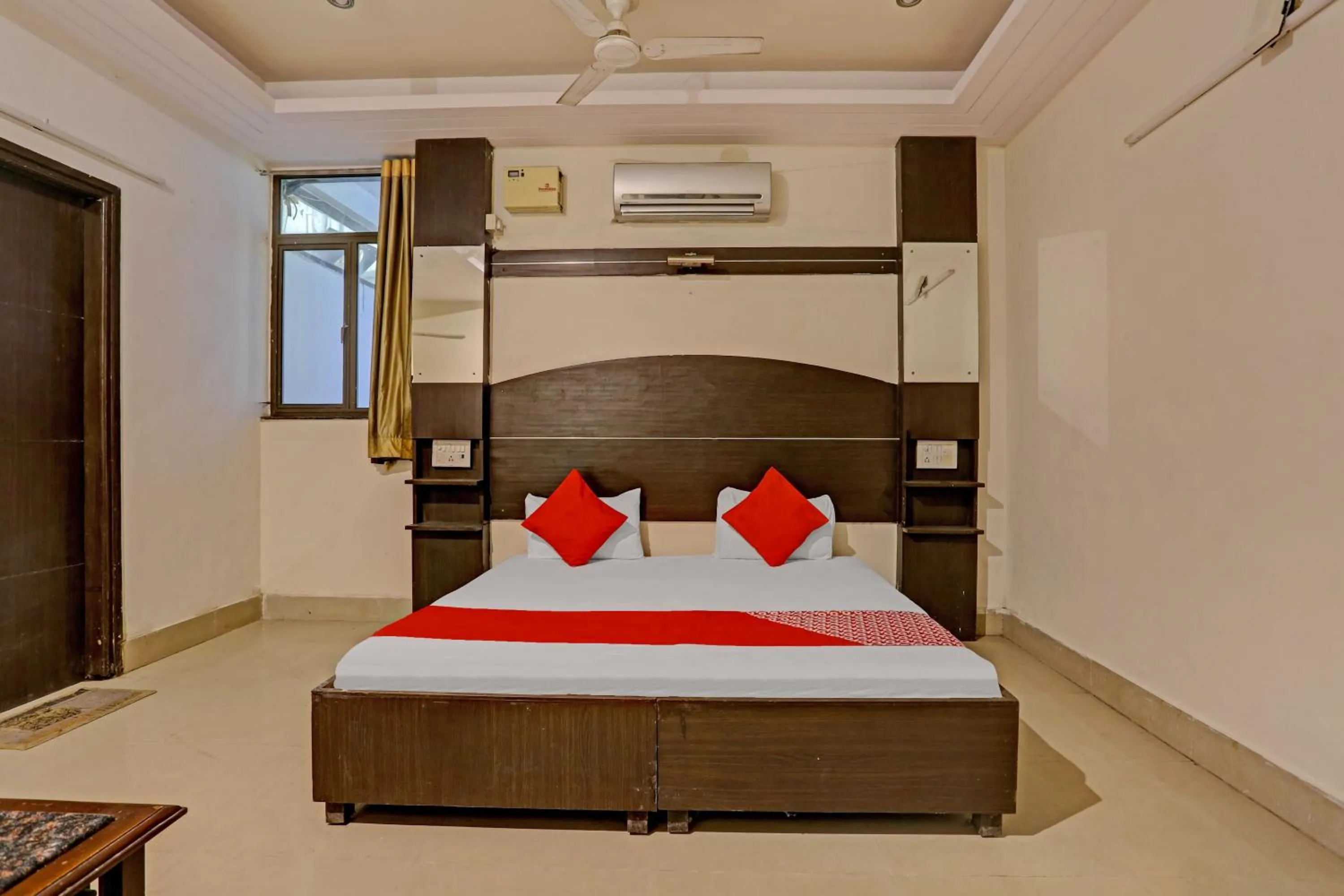 Bedroom in OYO Flagship Hotel Moonlight