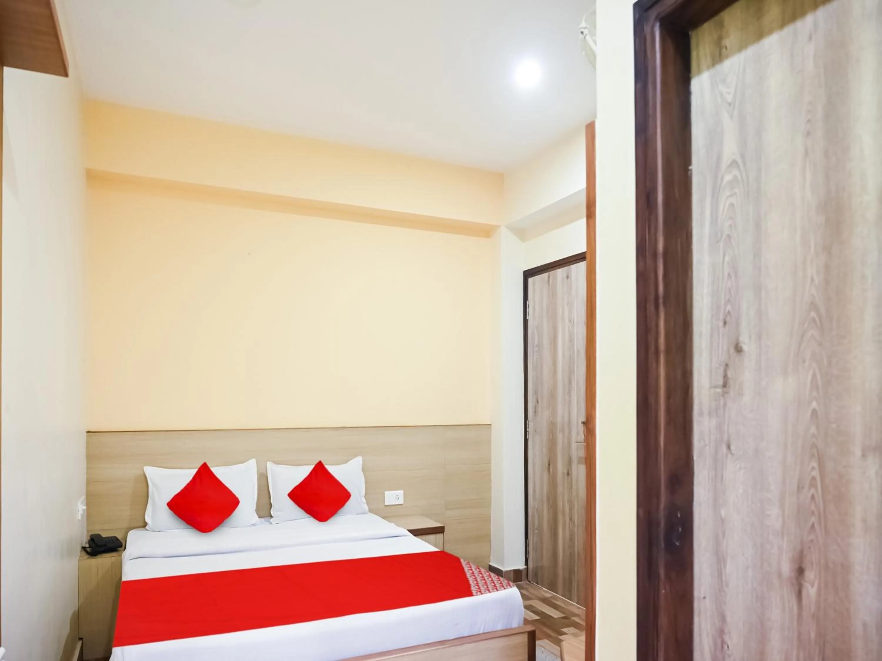 Bedroom in Collection O Kanchanjangha Darshan