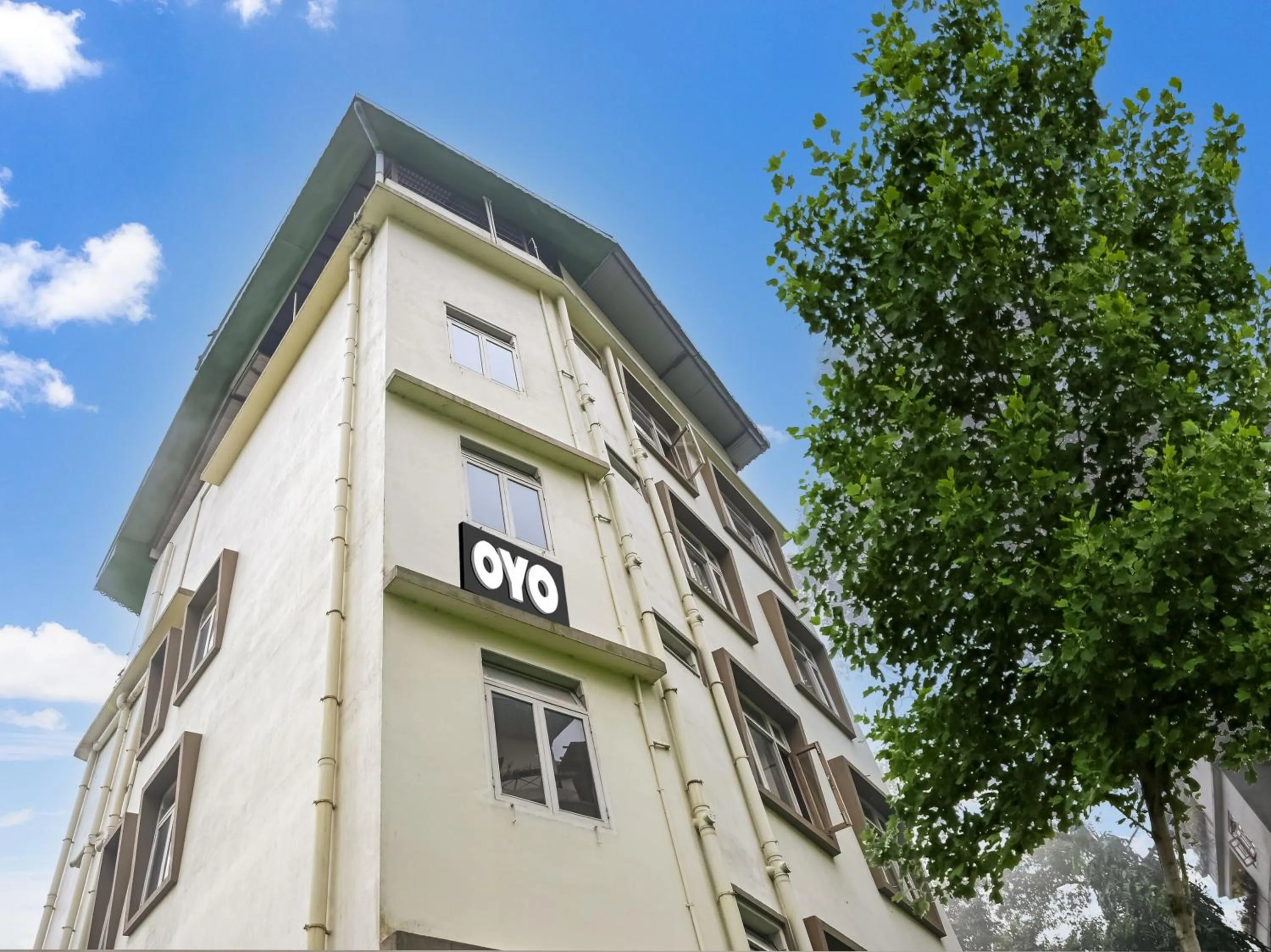 Facade/entrance in Collection O Kanchanjangha Darshan