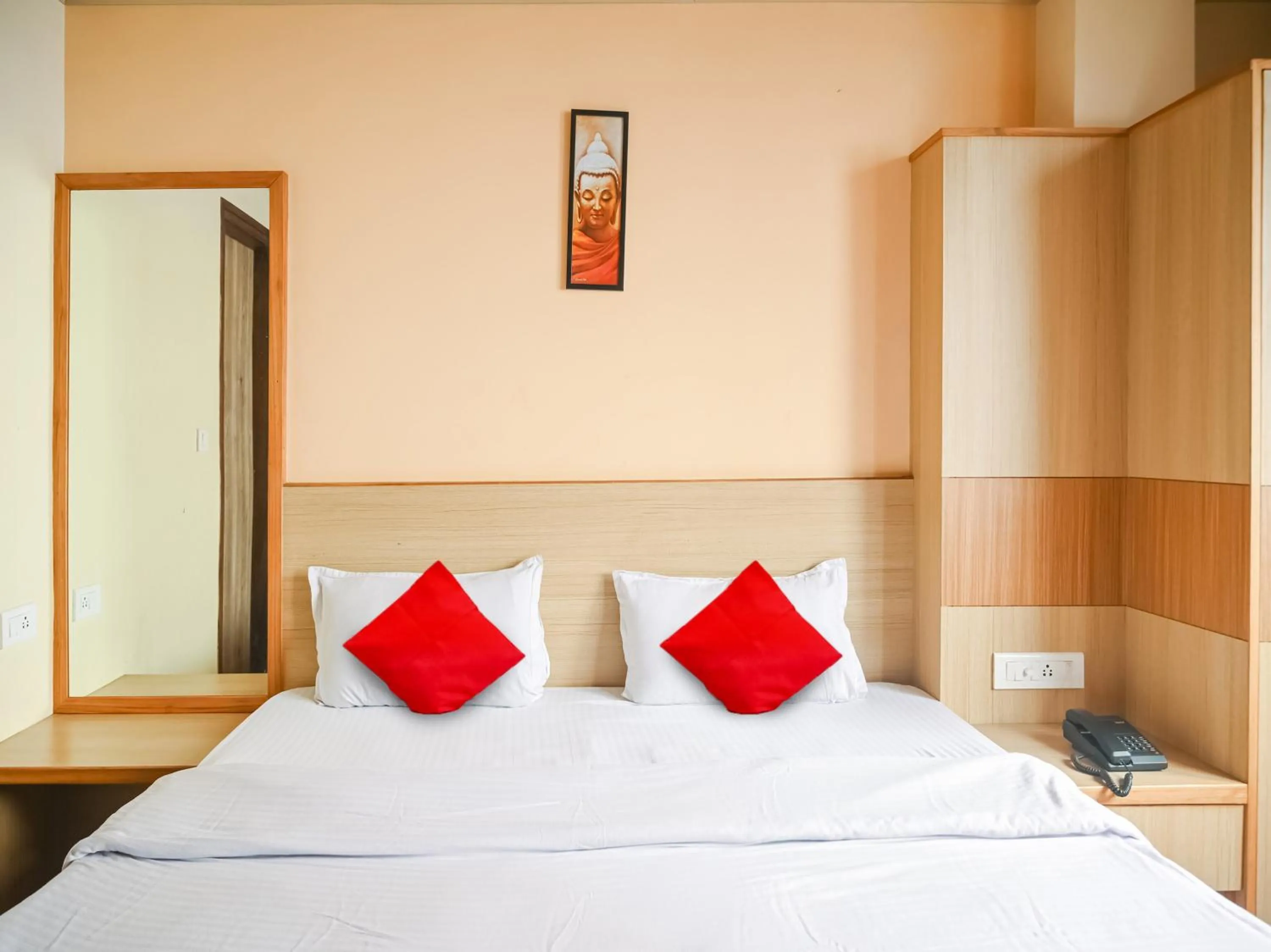 Bedroom in Collection O Kanchanjangha Darshan