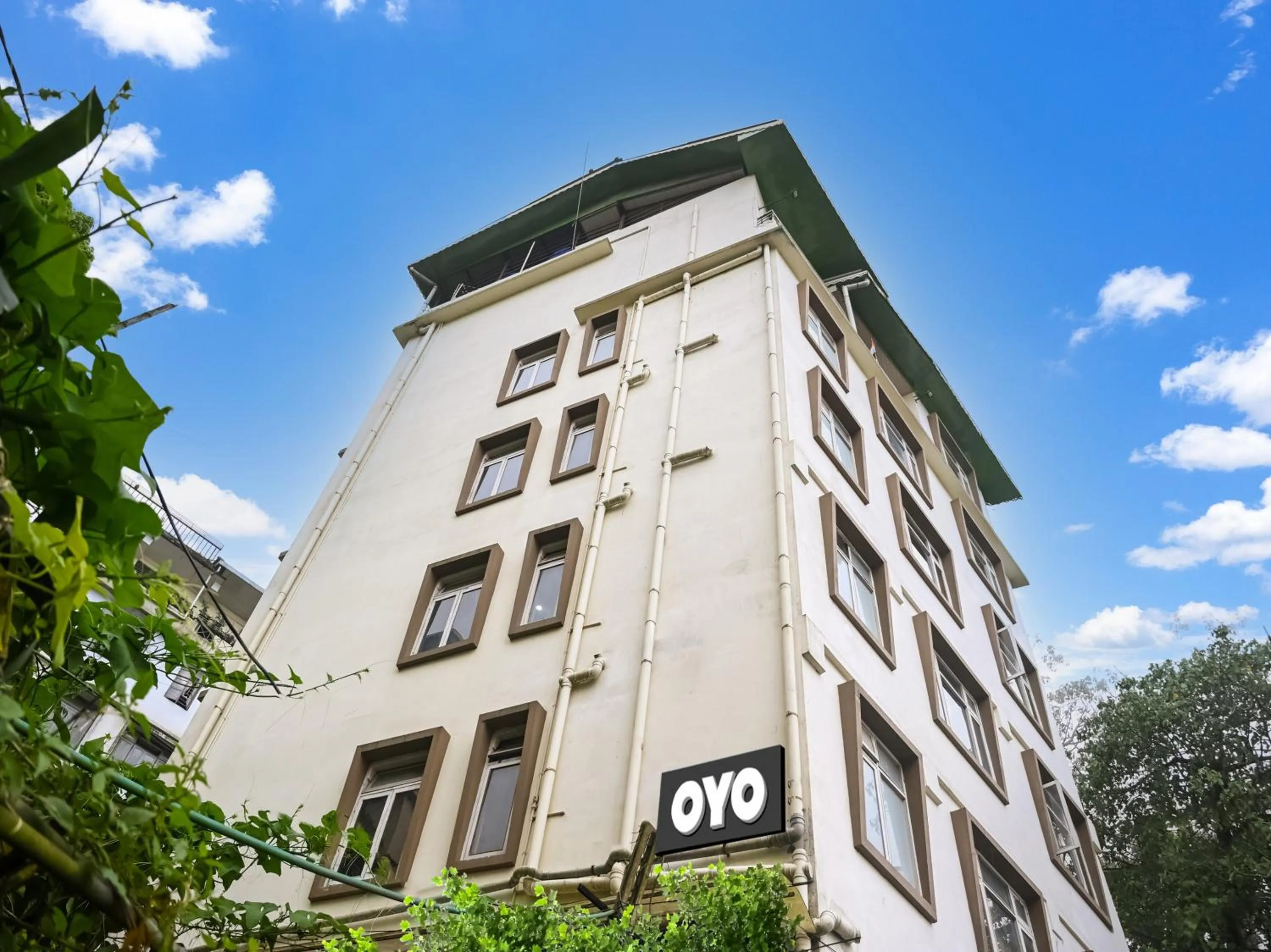 Facade/entrance in Collection O Kanchanjangha Darshan