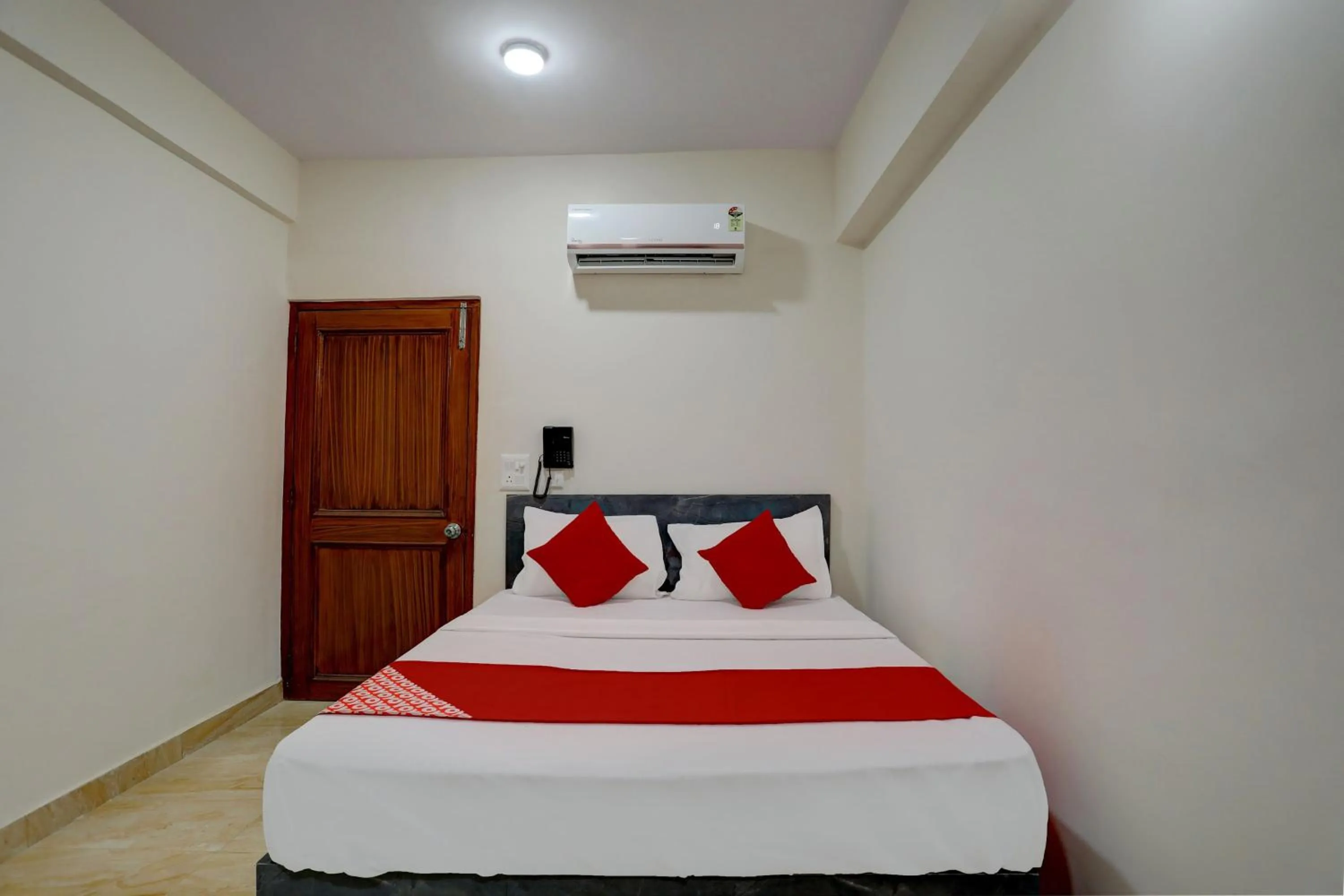 Bedroom in Hotel O Stay Star