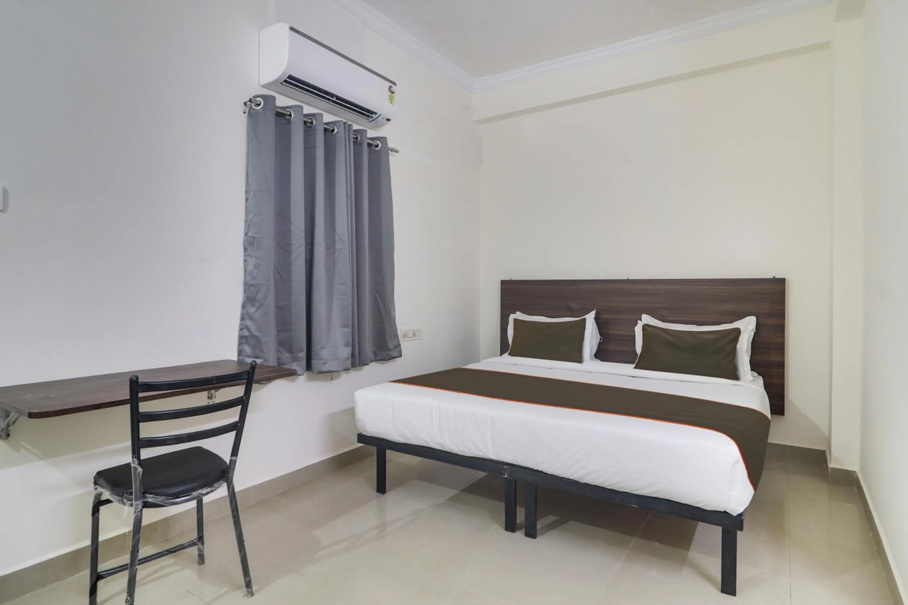 Bedroom, Bed in Collection O SBR Kondapur Near RTO office