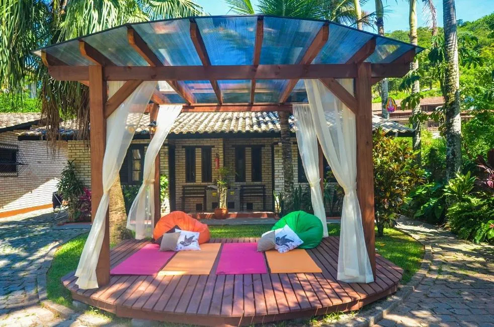 Garden view in Chalés do Holandês Eco Pousada