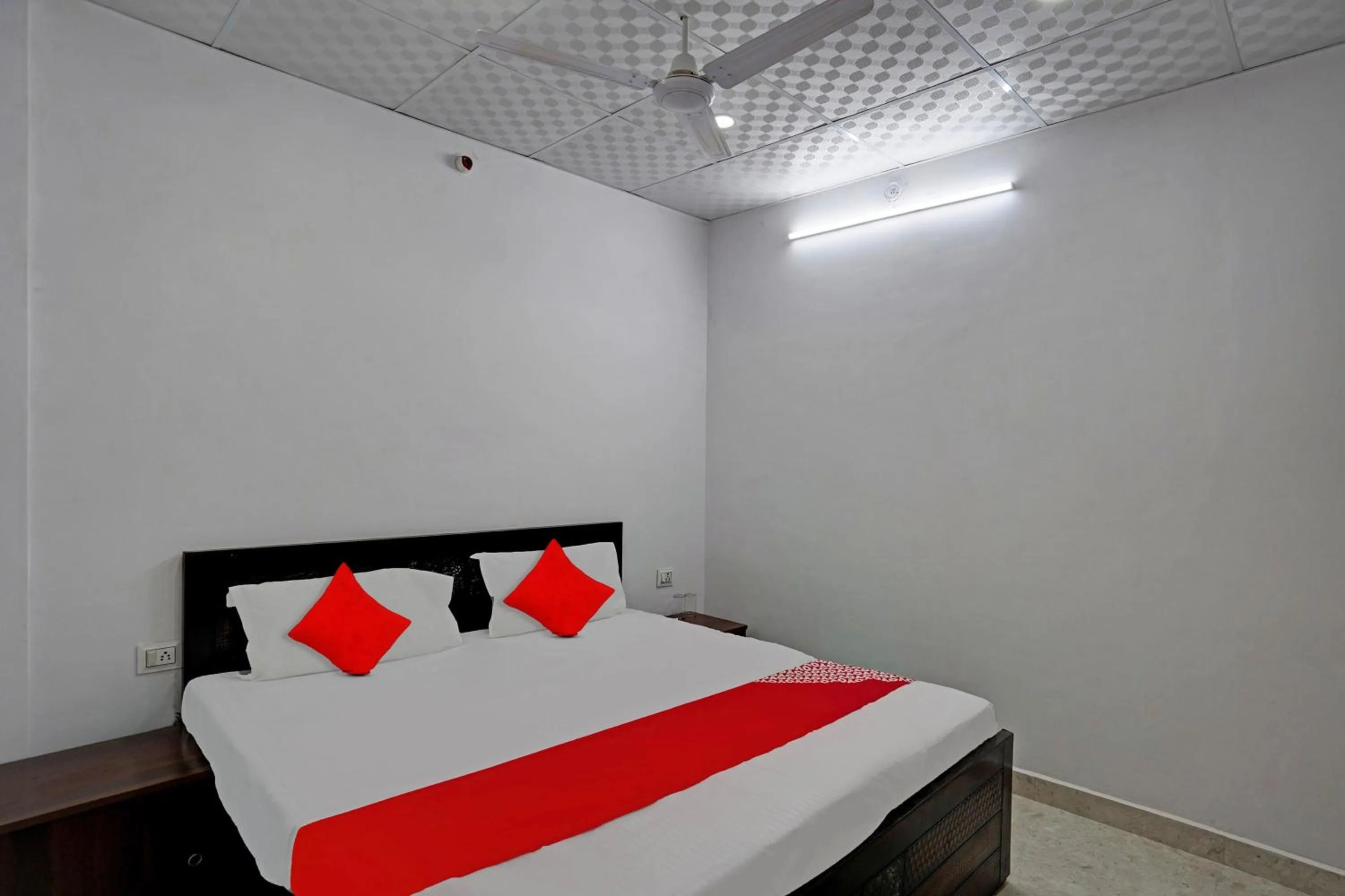 Bedroom, Bed in Hotel O Flagship Zion Hotel And Party Place