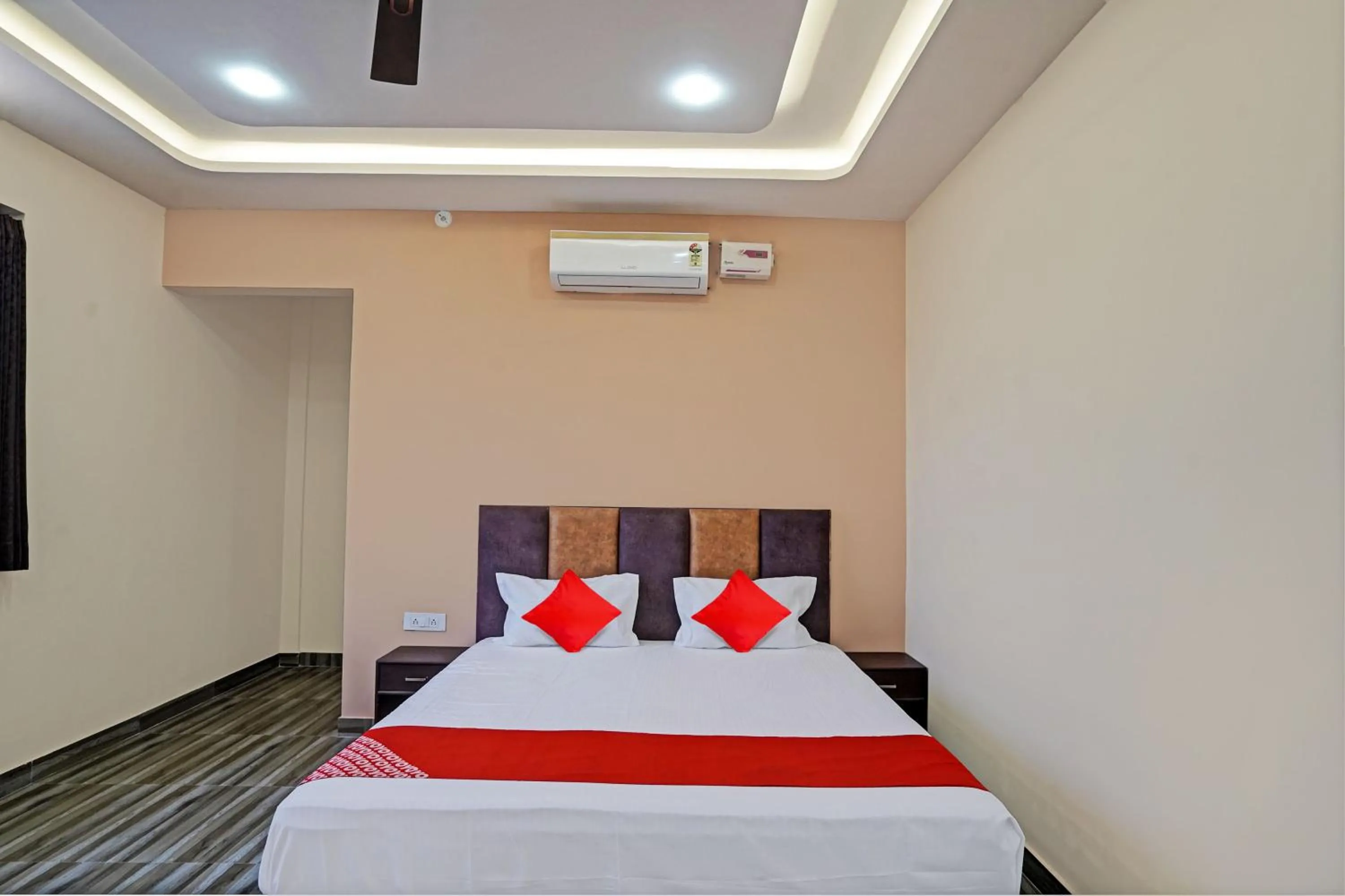 Bedroom, Bed in Hotel O Flagship Hotel Lotus Highway Inn