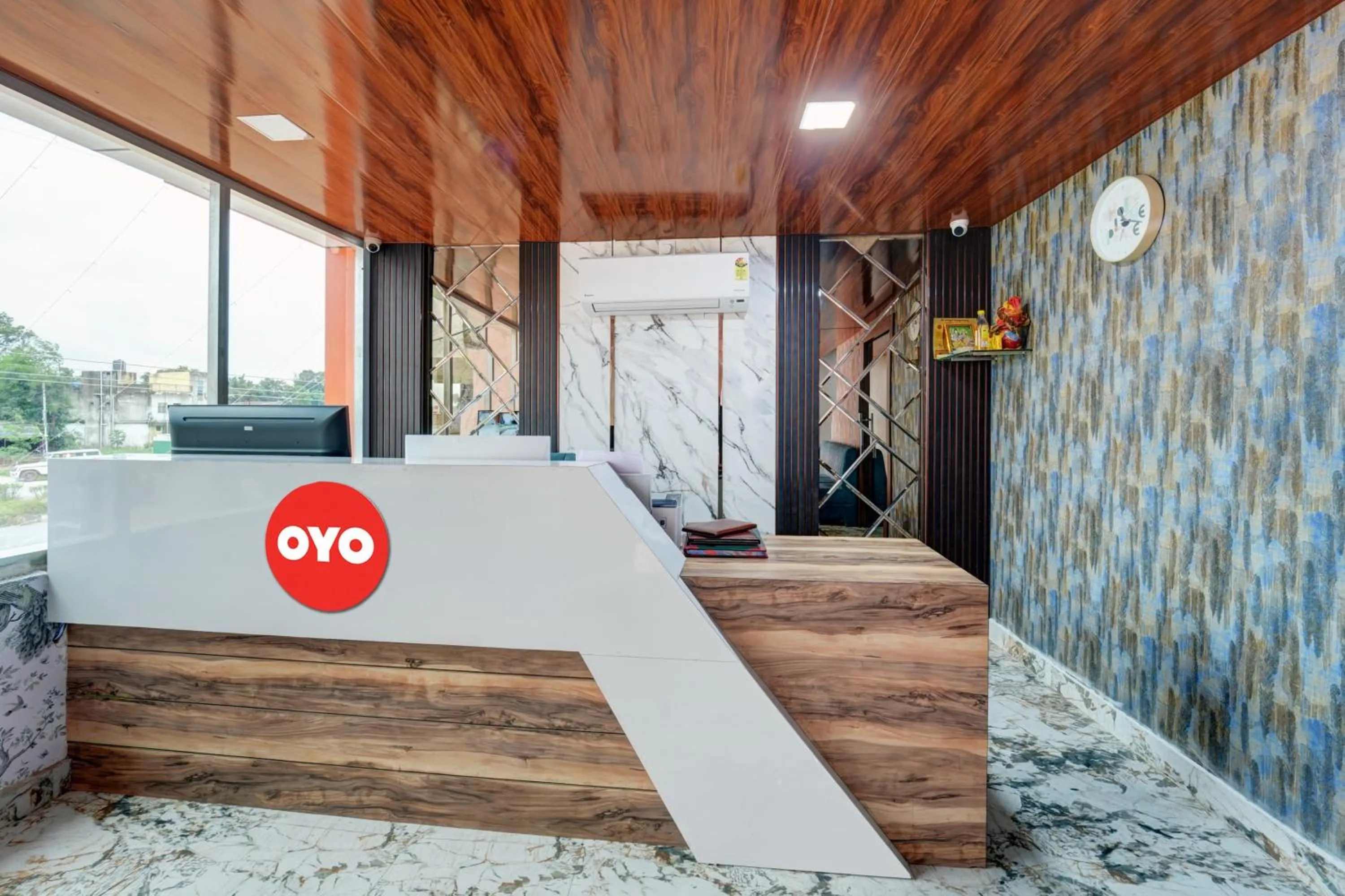 Lobby or reception in Hotel O Snug Inn