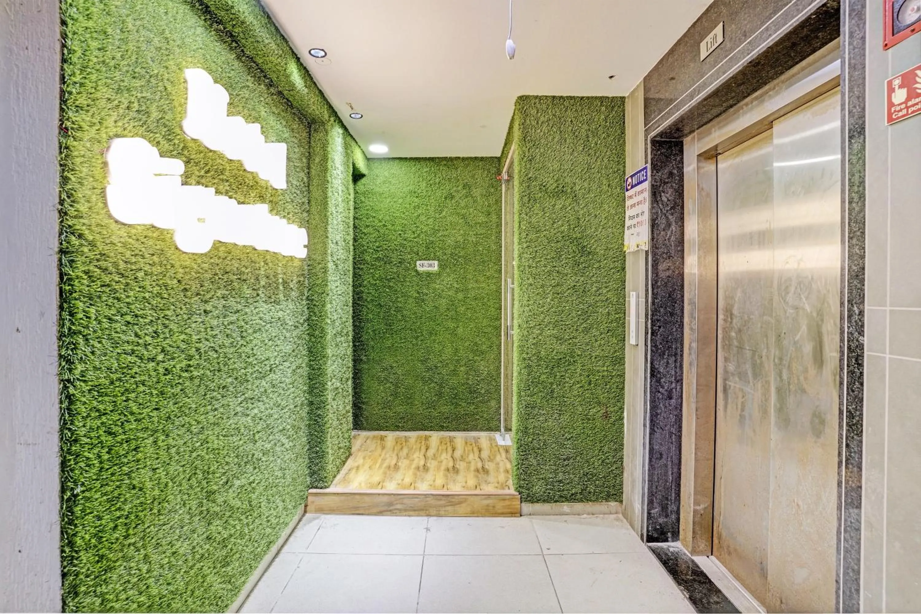 Facade/entrance in Hotel O Green Signature