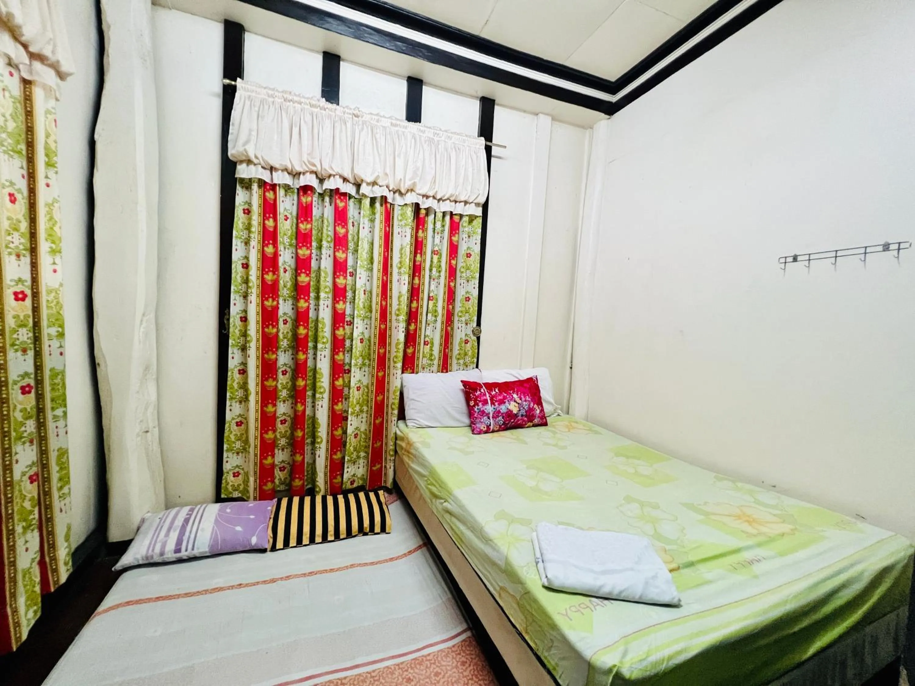 Bed in King Henry's Transient House