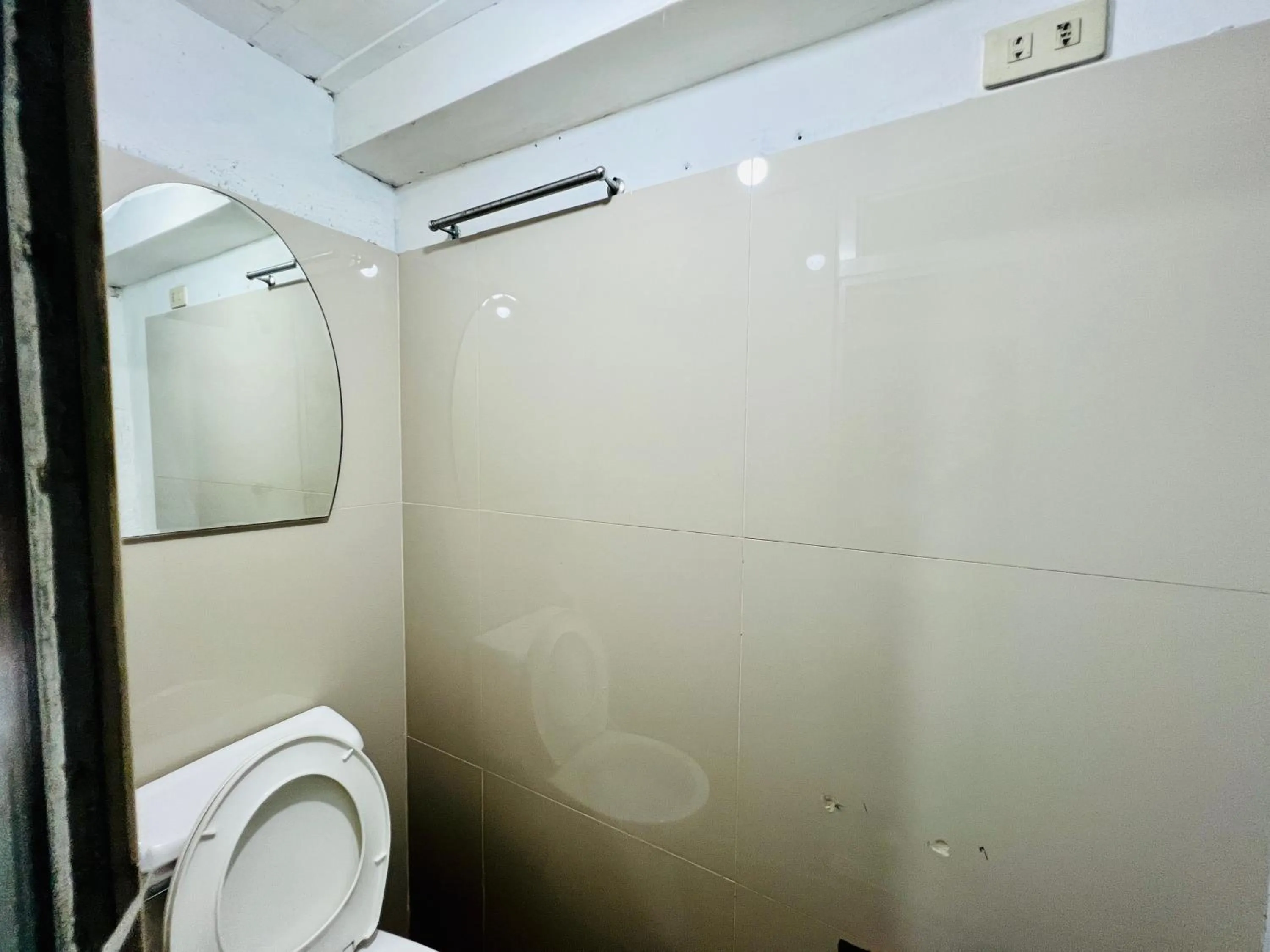 Bathroom in King Henry's Transient House