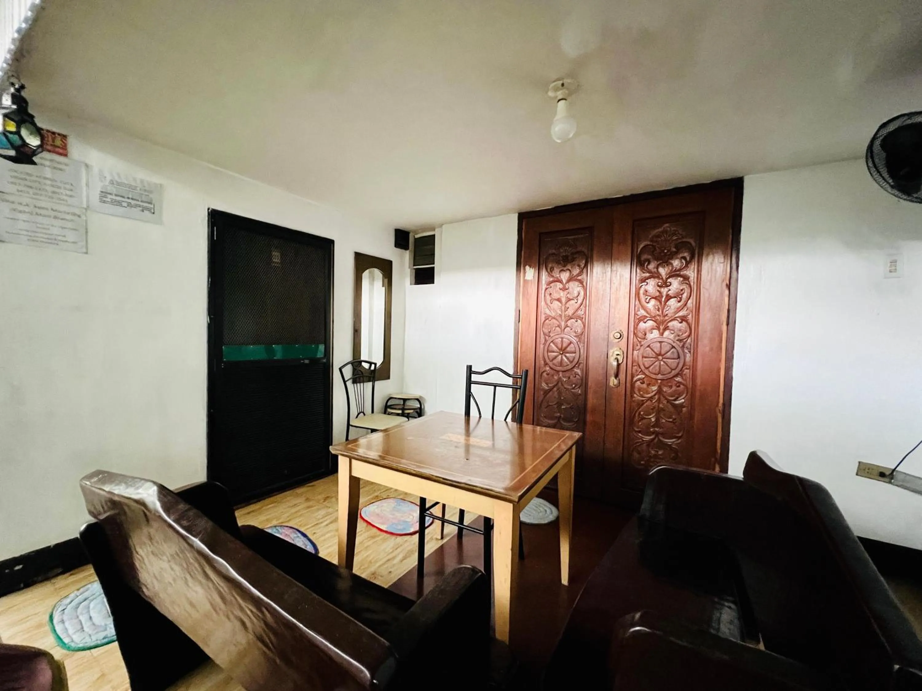 Lobby or reception in King Henry's Transient House