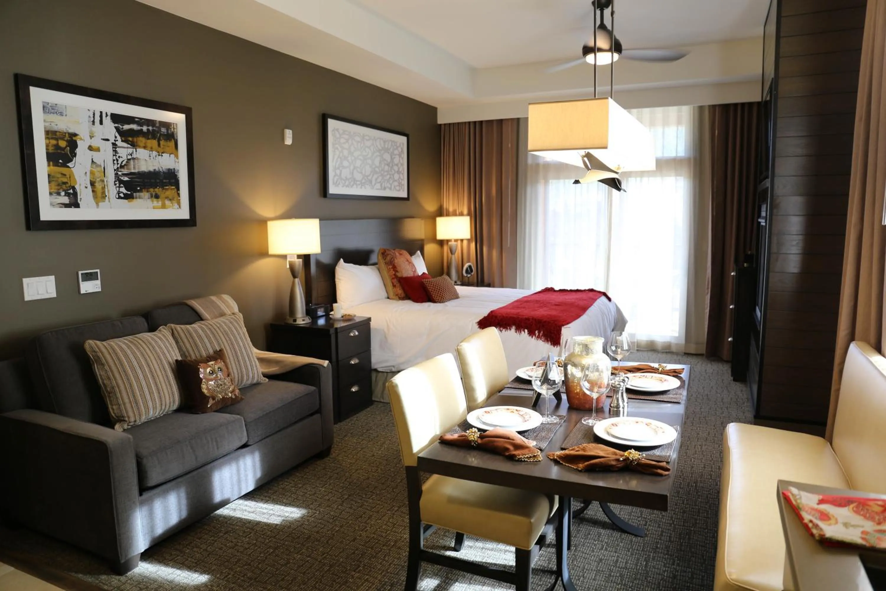 Seating area in Hyatt Vacation Club at Northstar Lodge