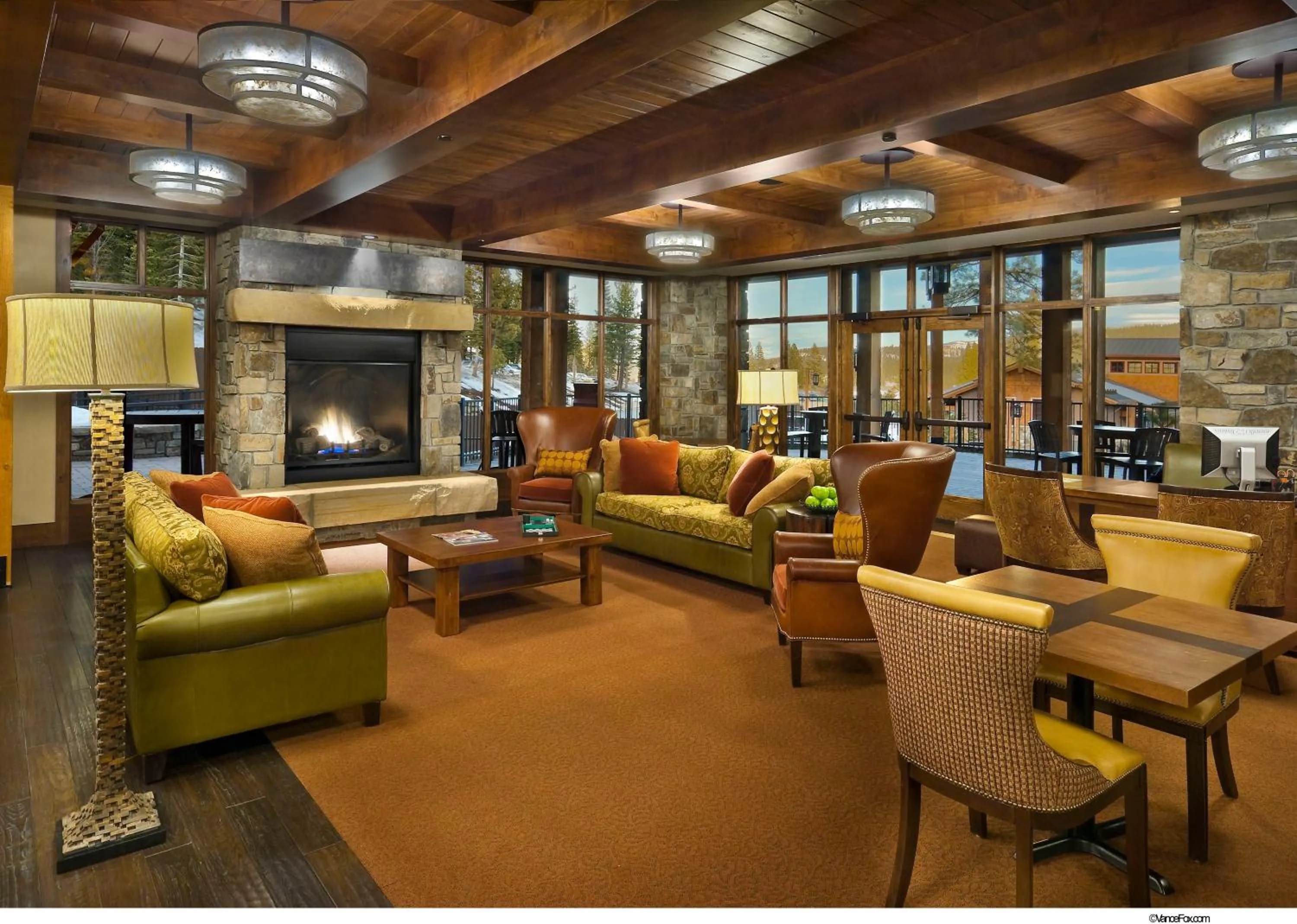 Communal lounge/ TV room in Hyatt Vacation Club at Northstar Lodge