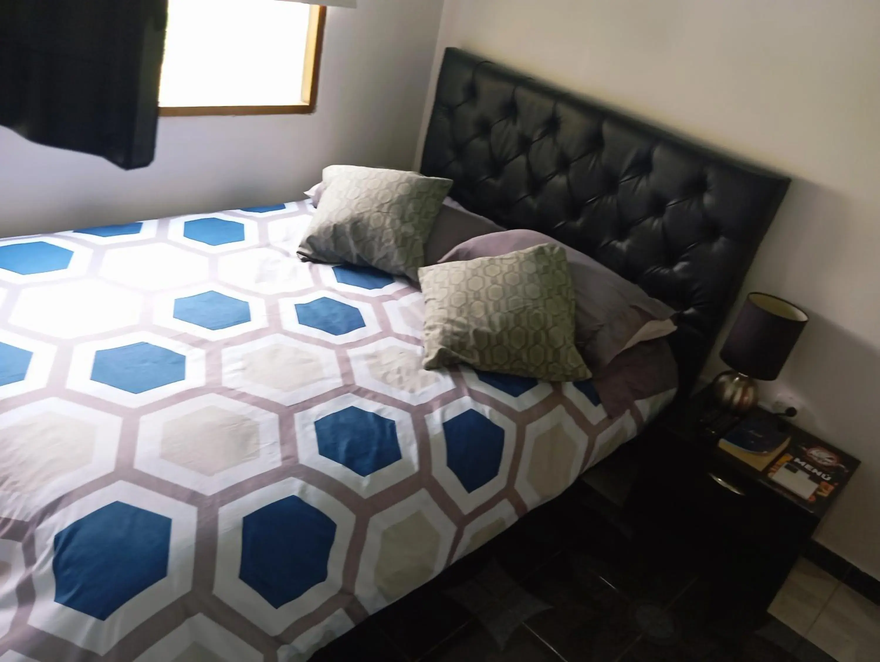 Small Double Room - single occupancy in HOTEL MENDOZA BOUTIQUE - Cerca Aeropuerto El Dorado Small Double Room - single occupancy in HOTEL MENDOZA BOUTIQUE - Cerca Aeropuerto El Dorado