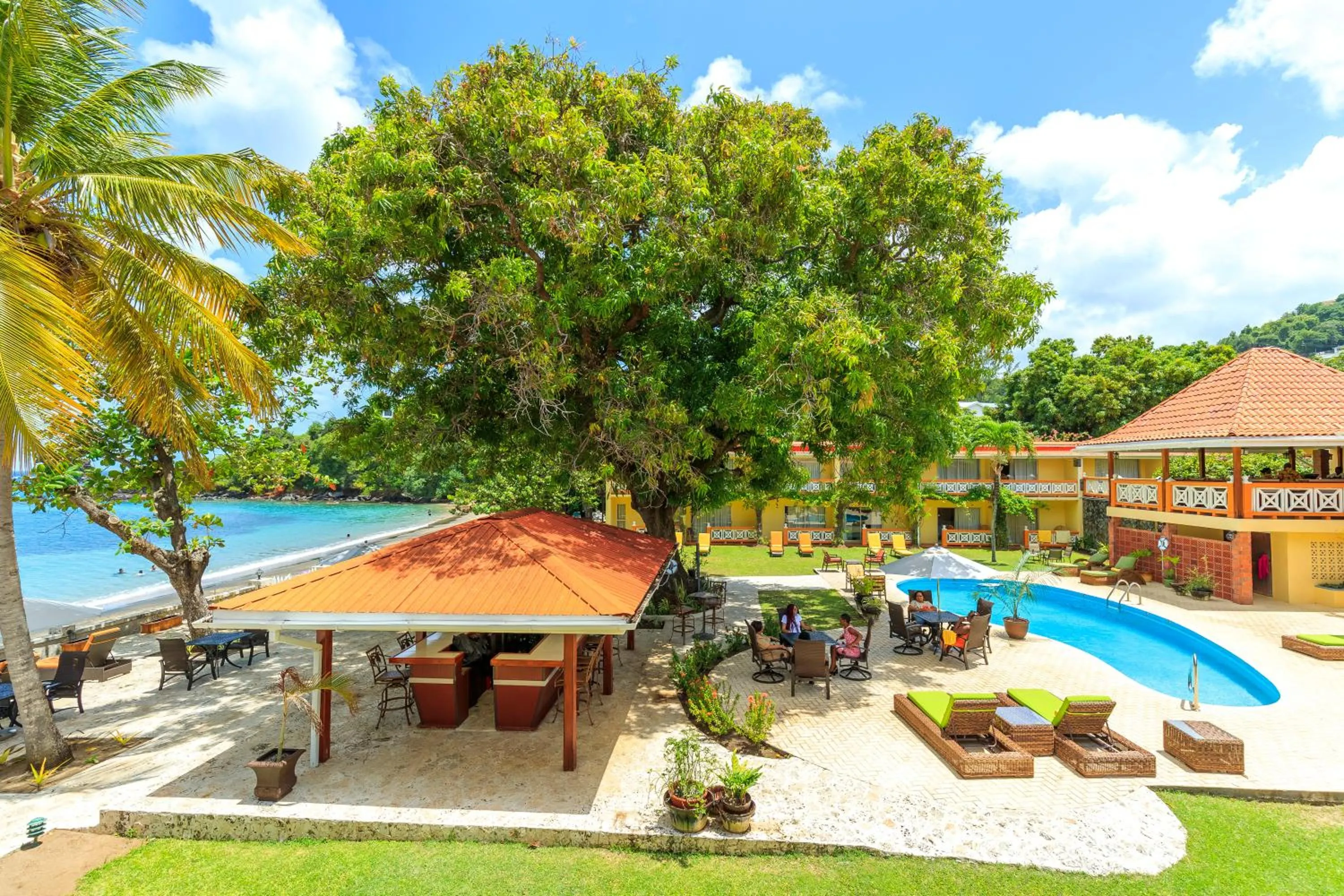Pool view in Sunset Shores Beach Hotel