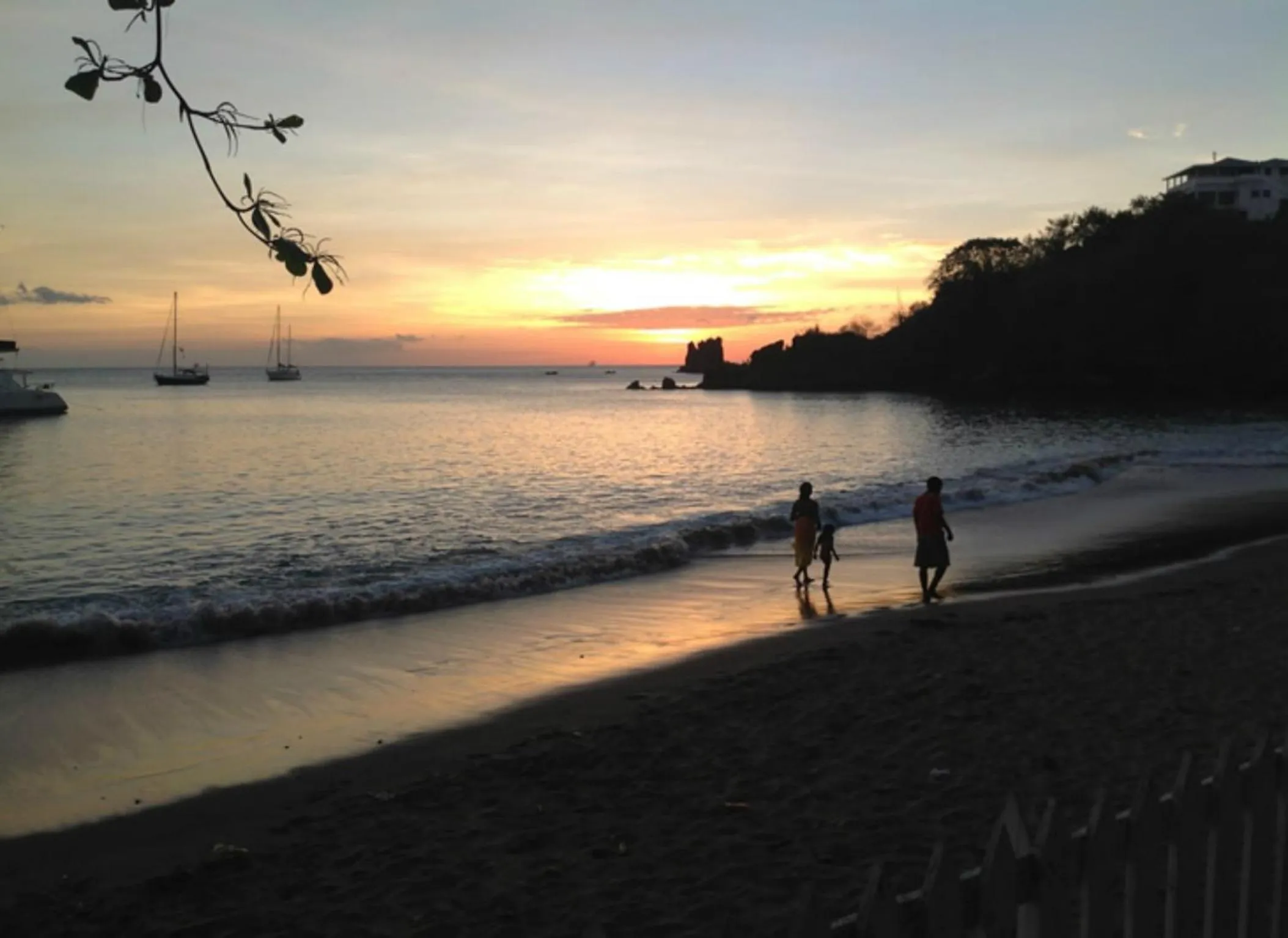 Beach in Sunset Shores Beach Hotel