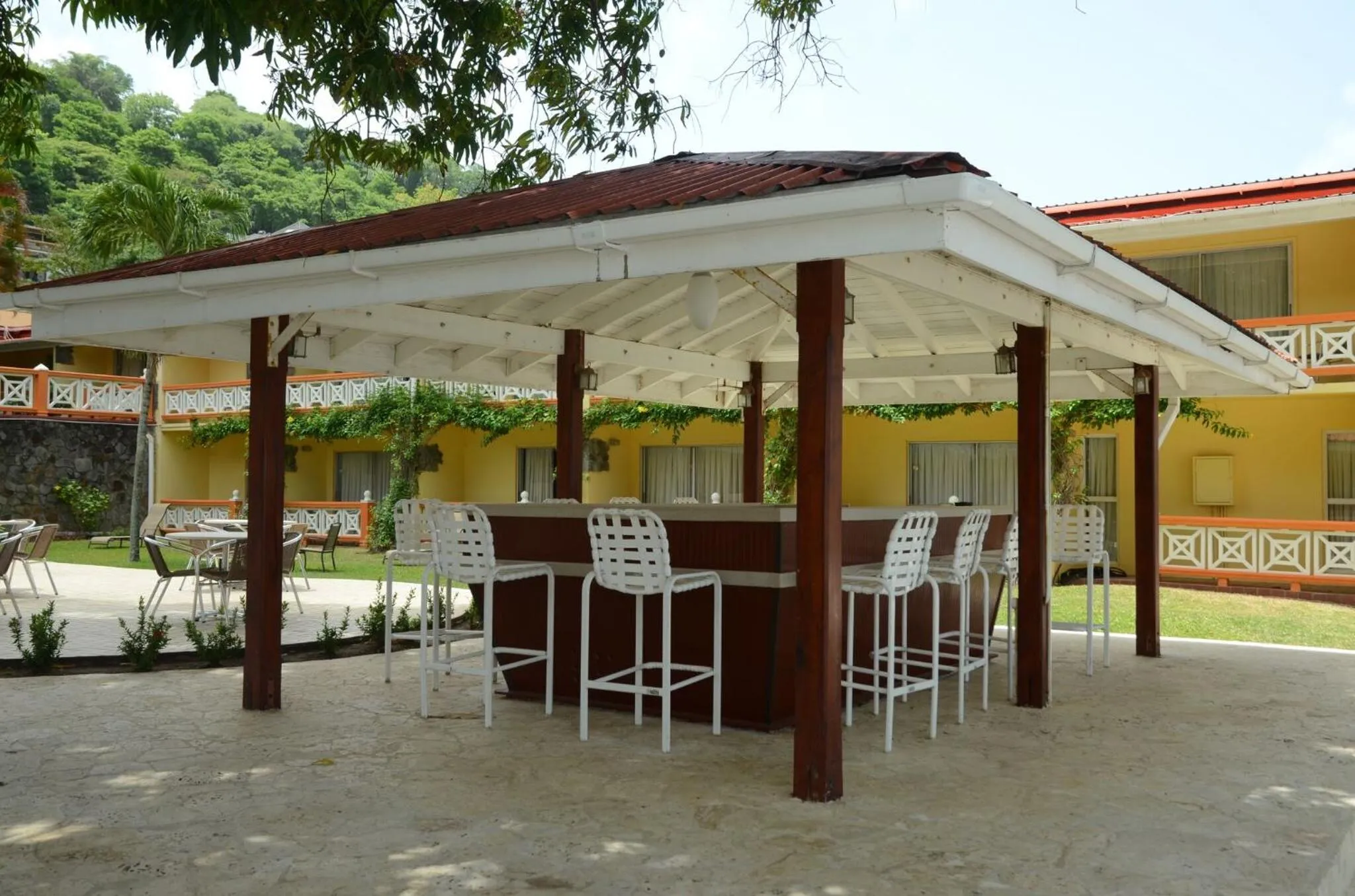 Drinks in Sunset Shores Beach Hotel