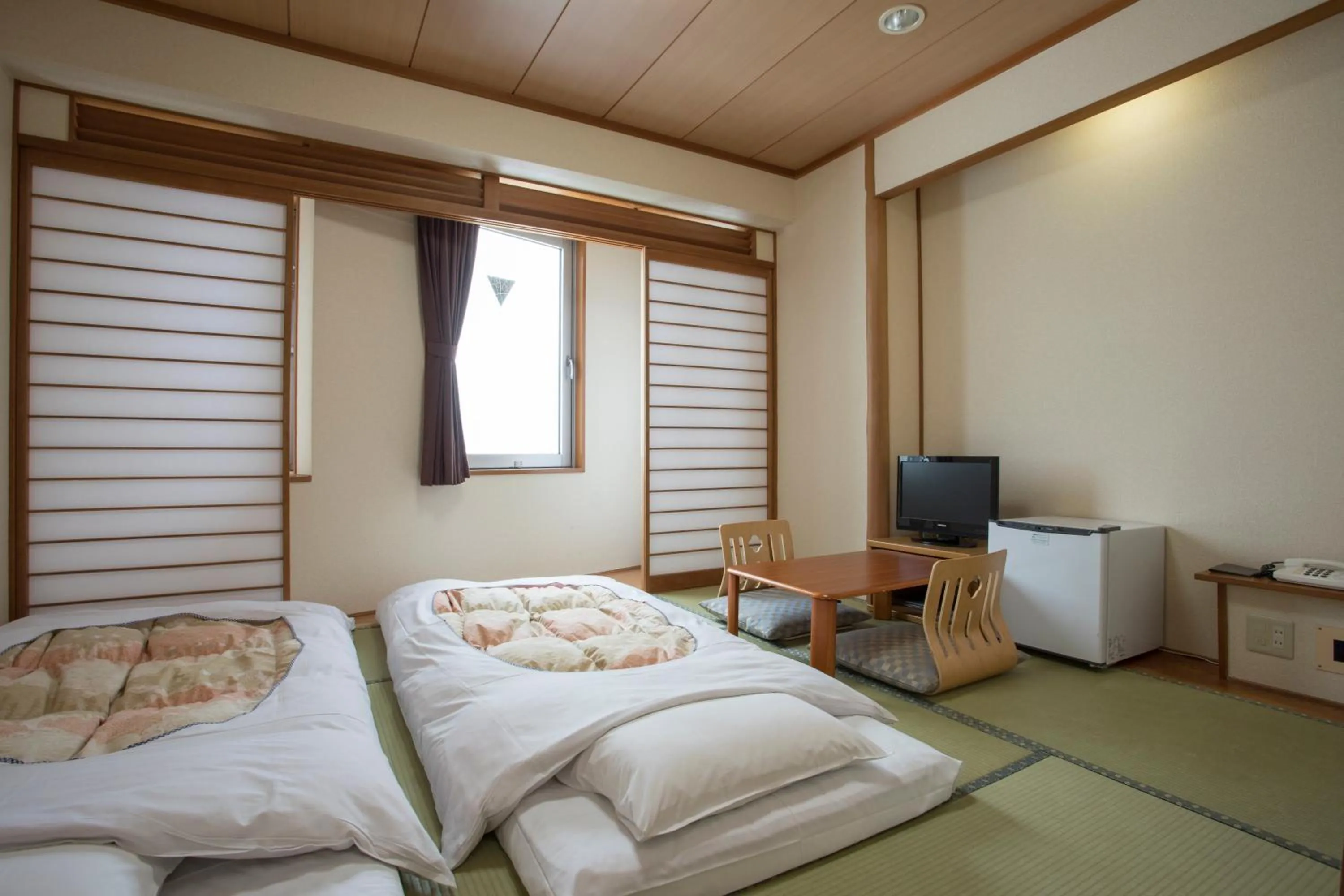 Photo of the whole room in Hotel Sunroute Aomori