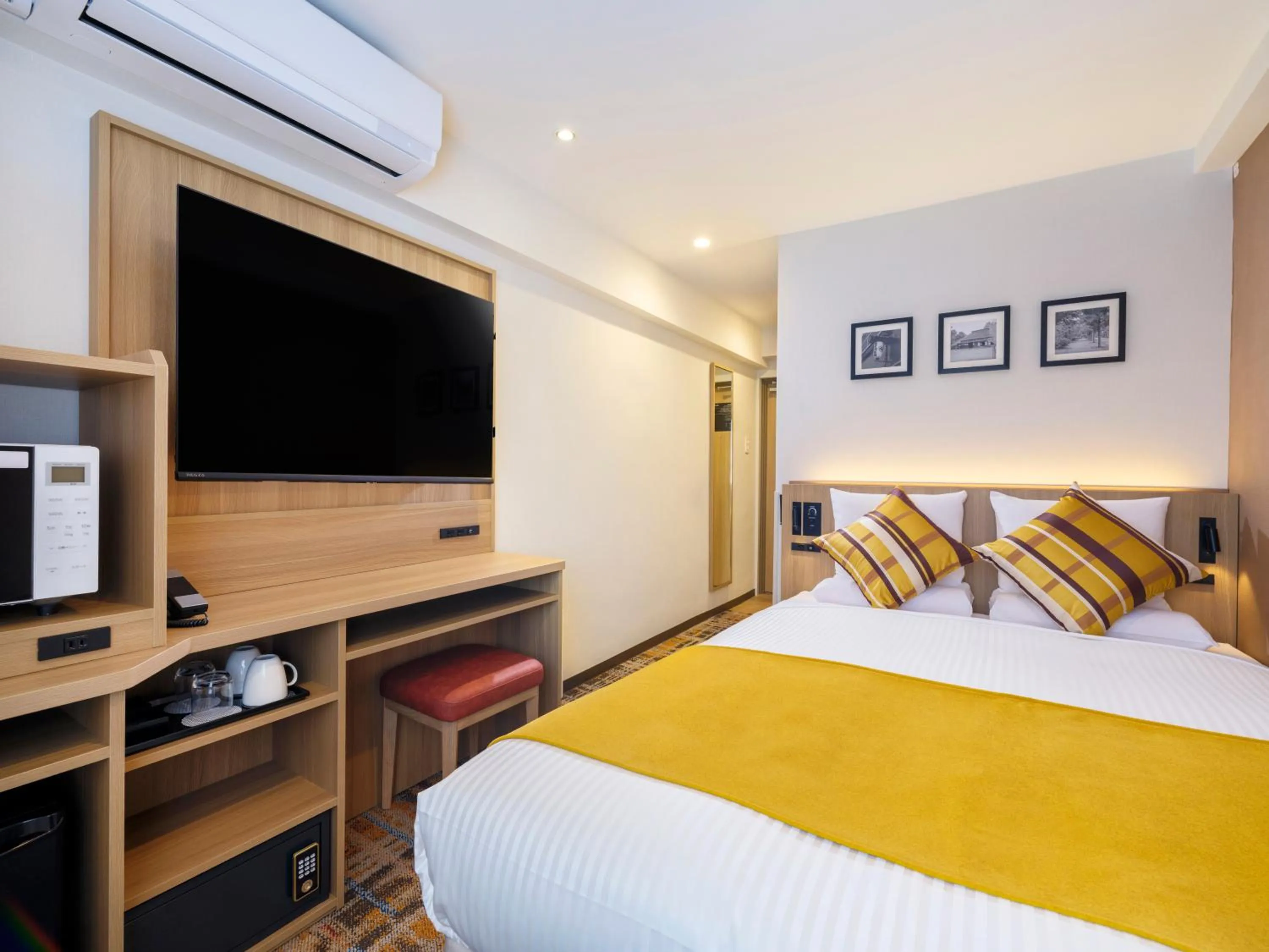 Bed in HOTEL MYSTAYS Higashi Jujo