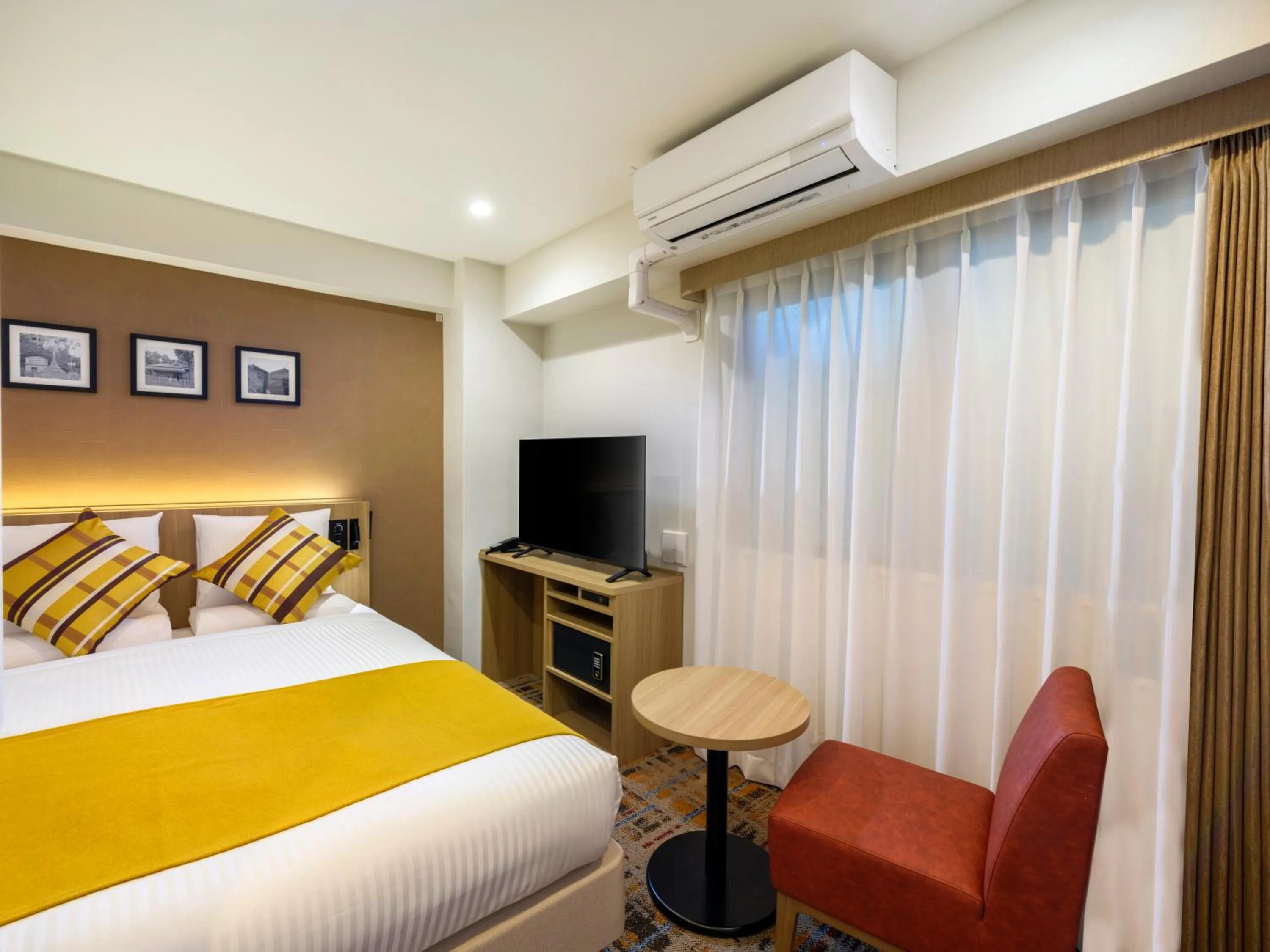 Bed in HOTEL MYSTAYS Higashi Jujo