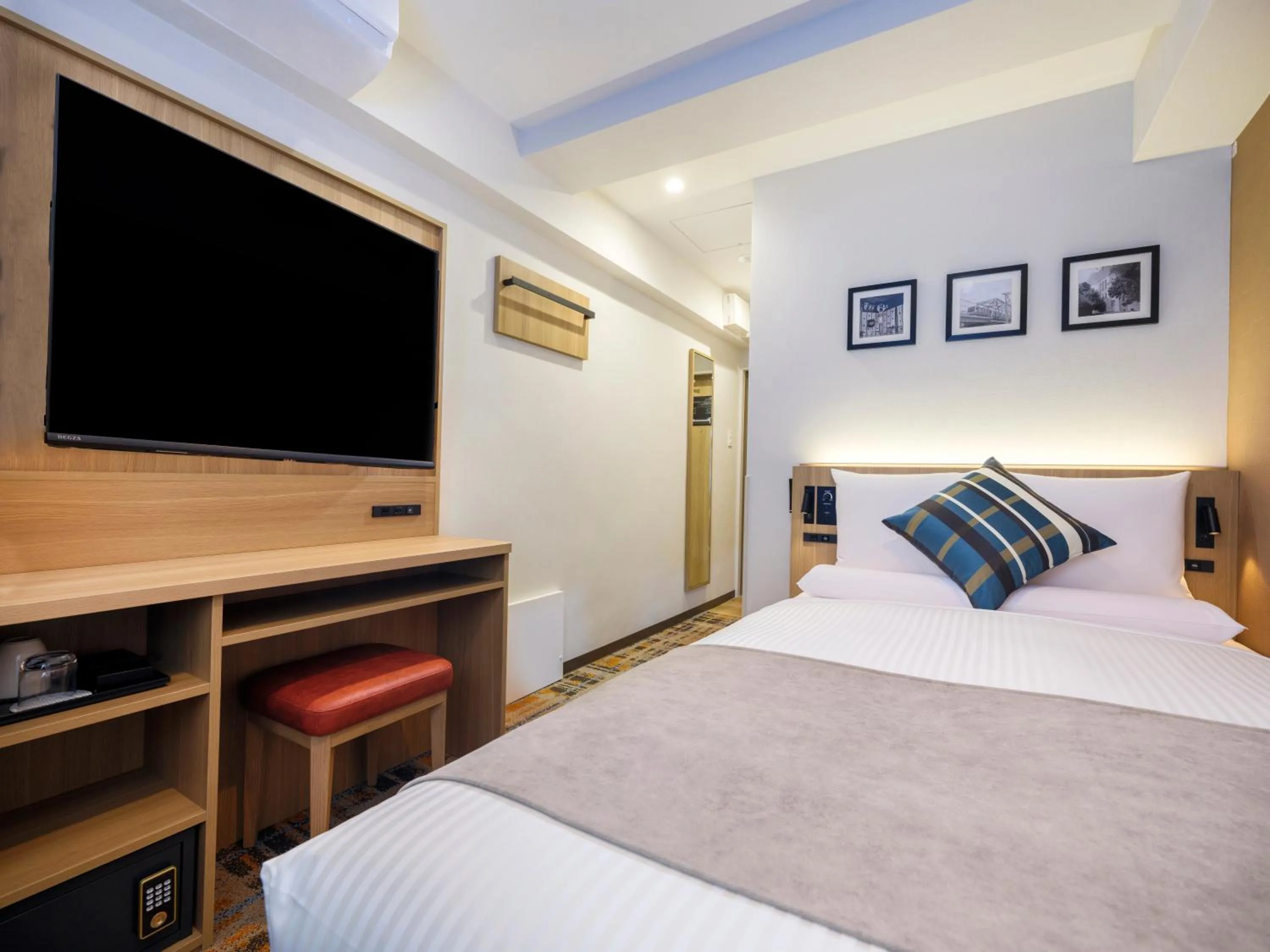 Bed in HOTEL MYSTAYS Higashi Jujo