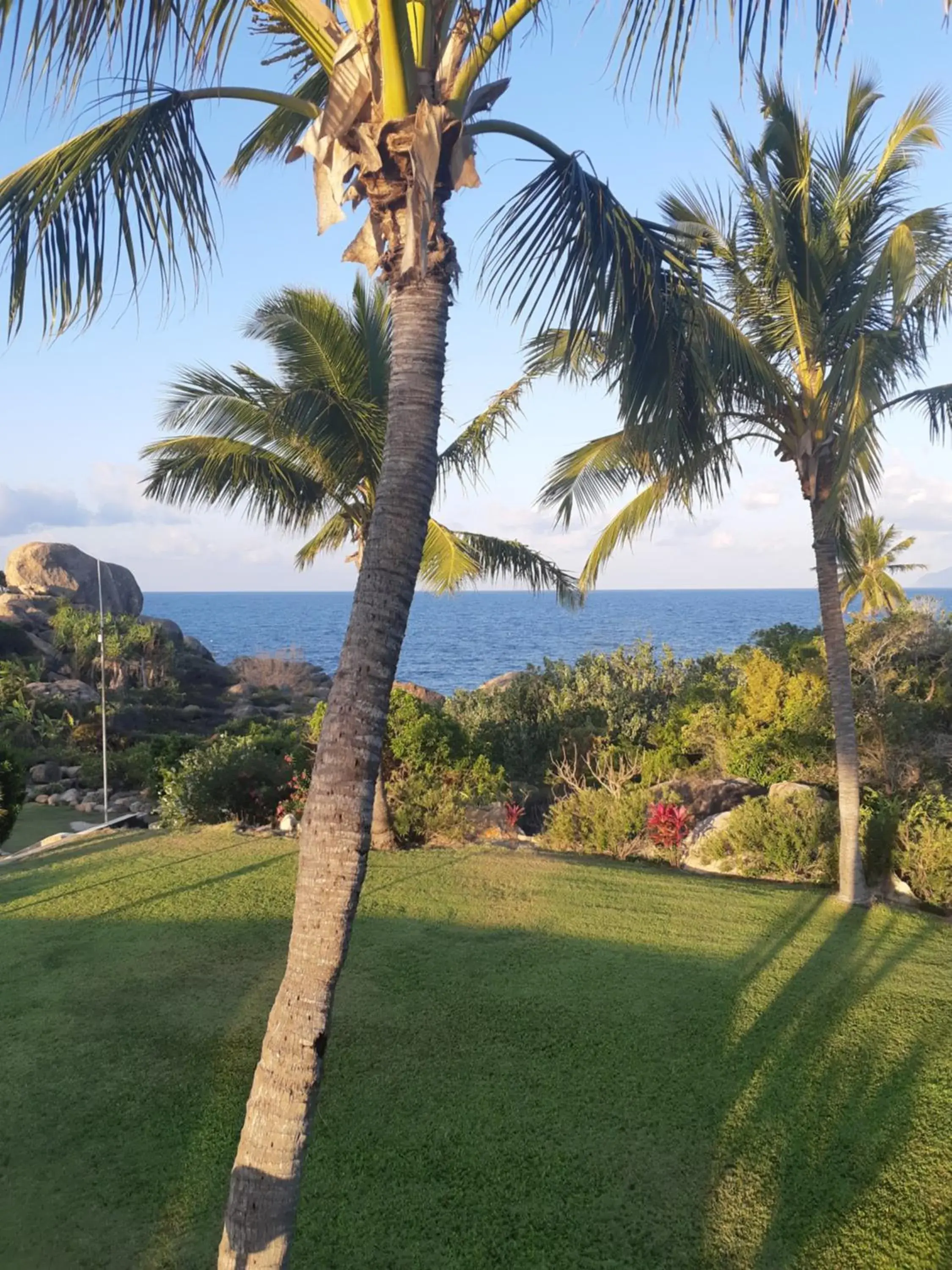 Ocean Kitchenette Spa Room in Whitsunday Sands Resort Ocean Kitchenette Spa Room in Whitsunday Sands Resort
