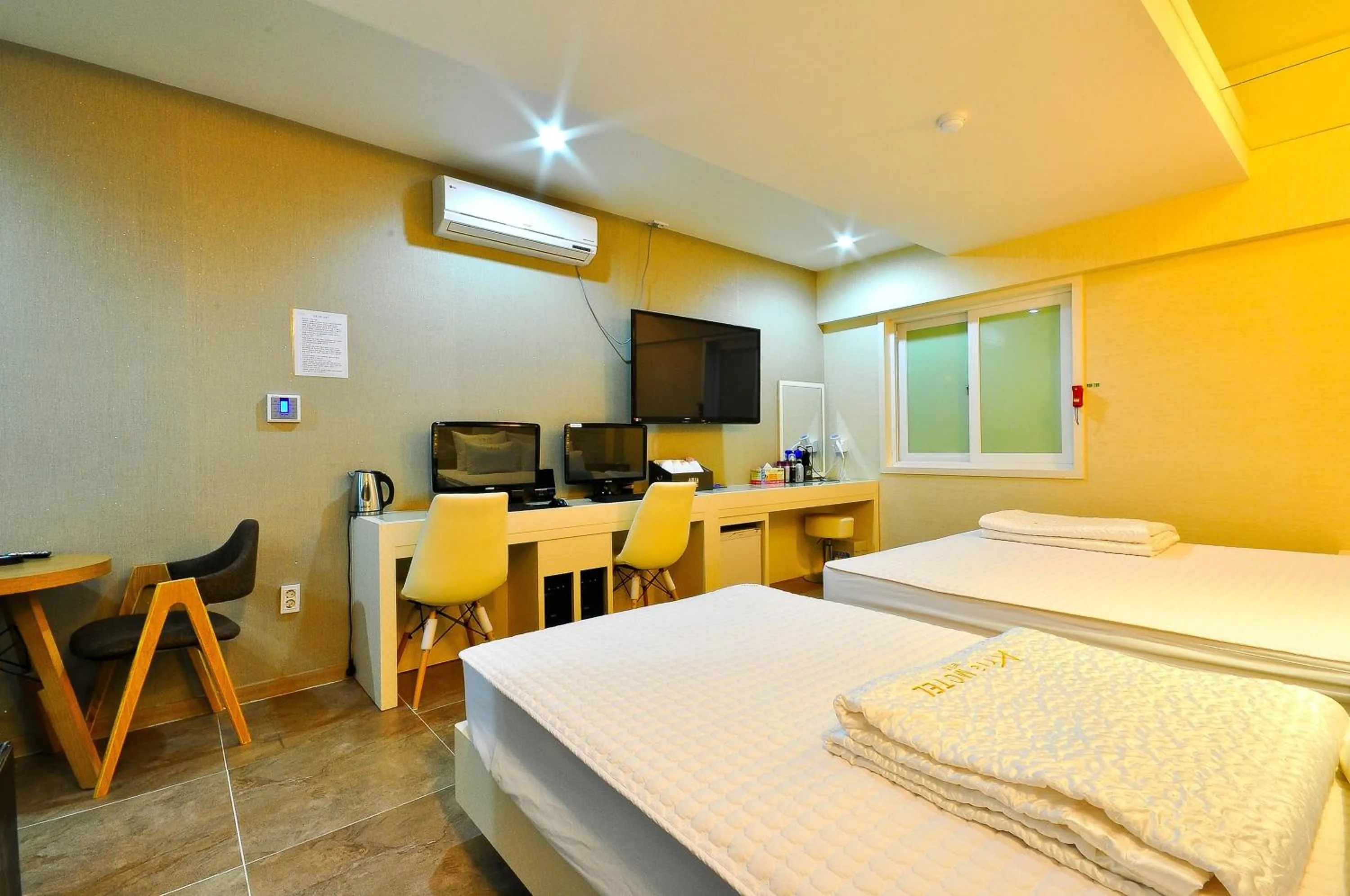 TV and multimedia, Bed in Boutique Hotel Aria Nampo